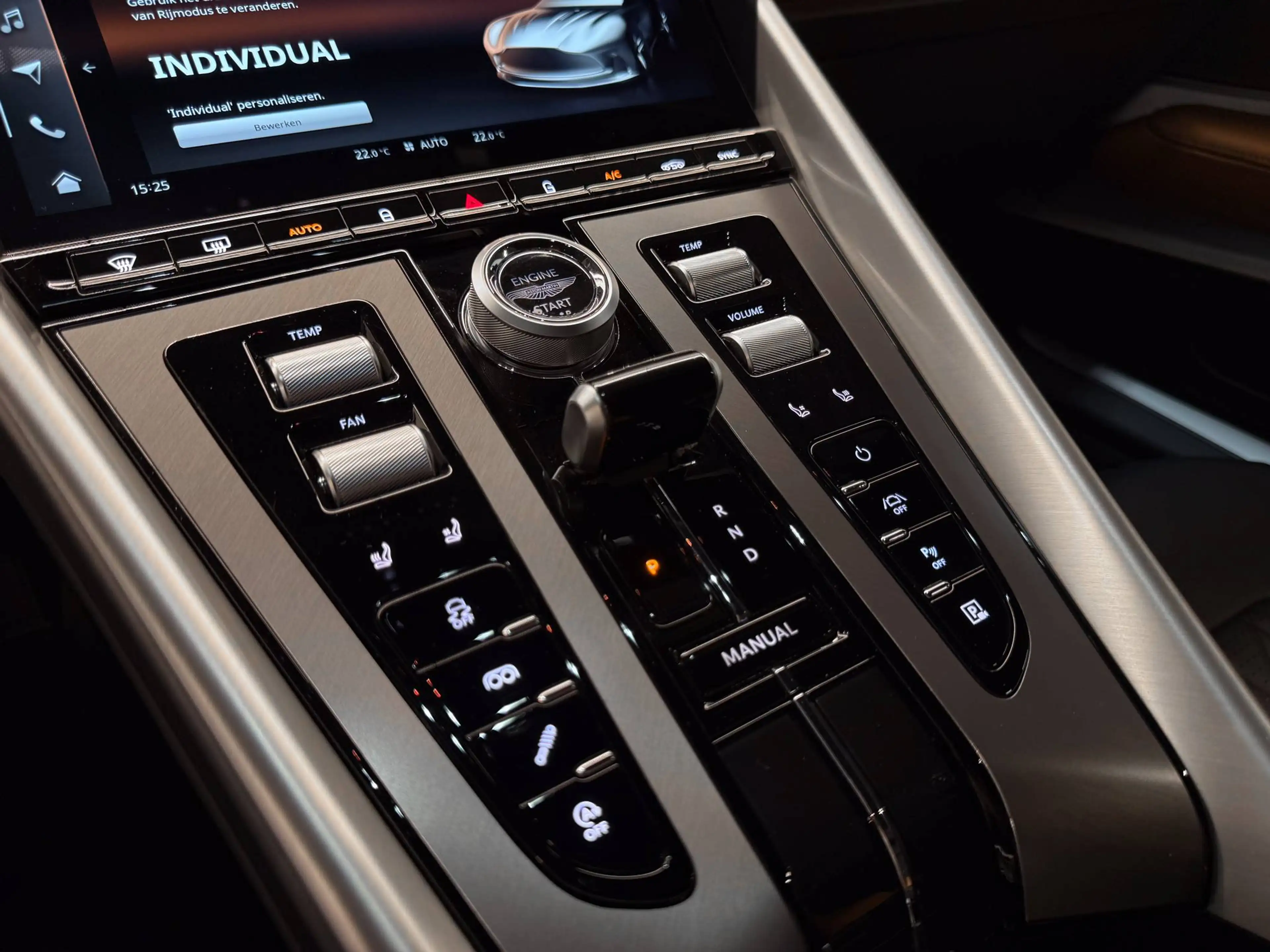 Aston Martin DB12 Coupe | Aston Martin Brussels — photo 13