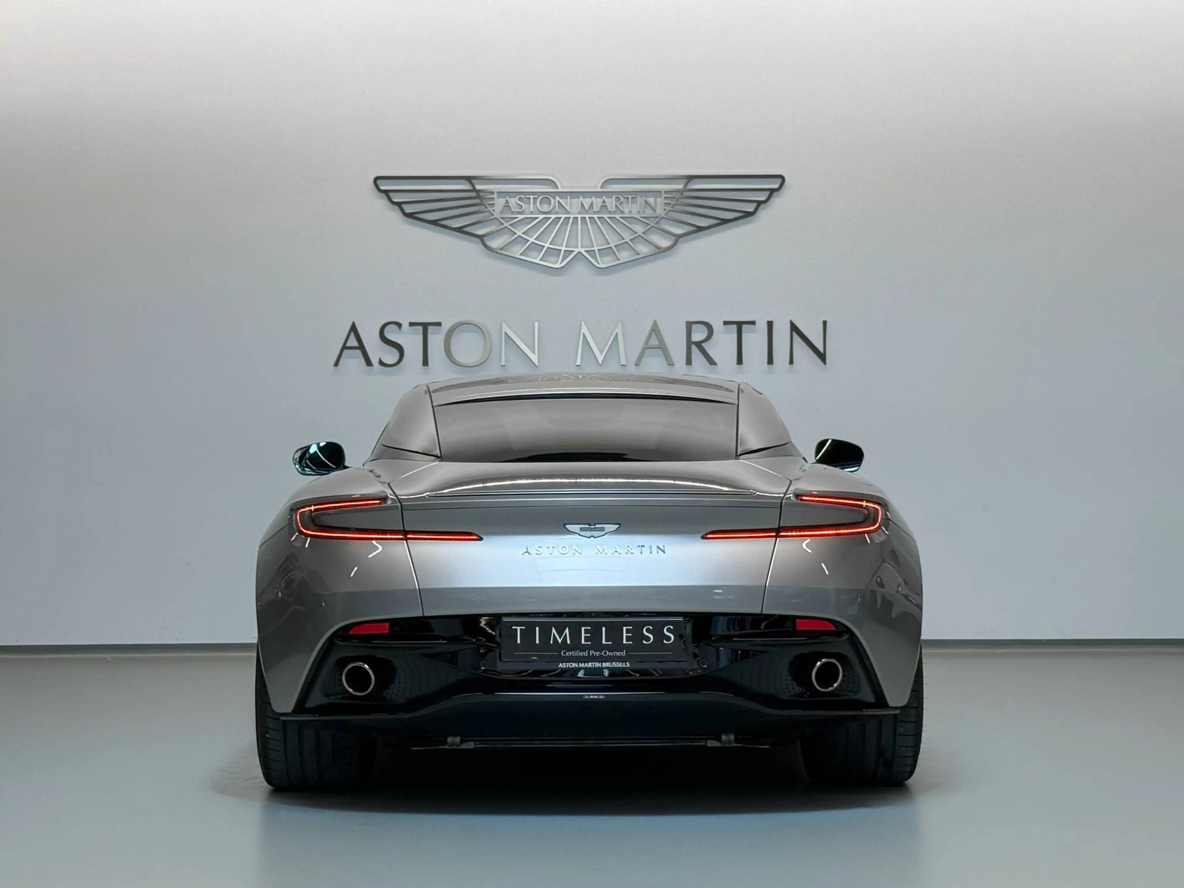 Aston Martin DB12 Coupe | Aston Martin Brussels — photo 6