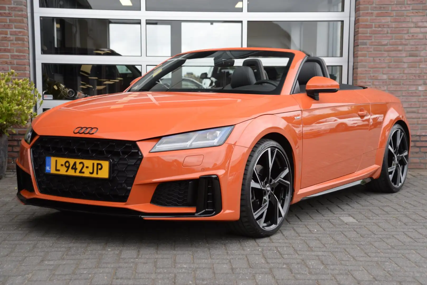 Audi TT Roadster 40 TFSI Pro Line S | Virtual Cockpit | 20 Orange - 1