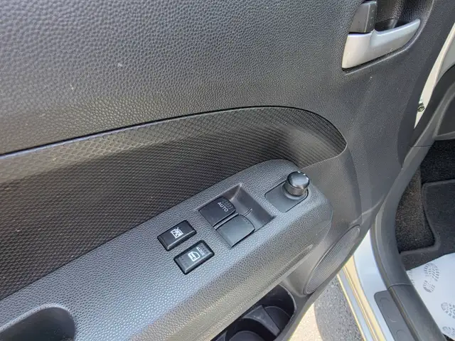 Opel Agila view 8