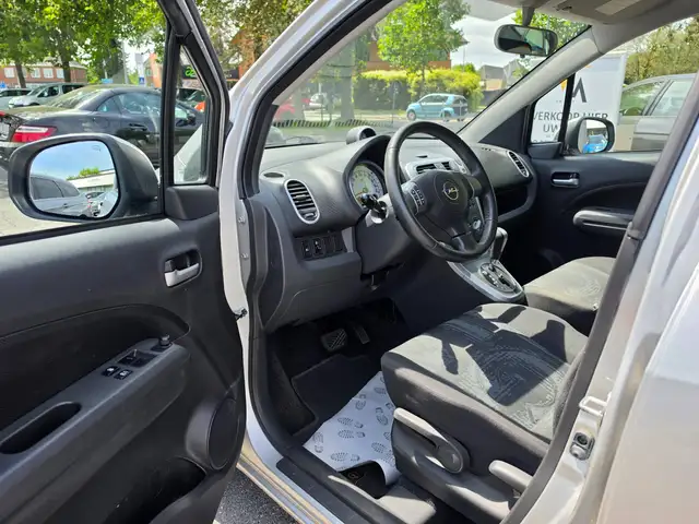 Opel Agila view 7