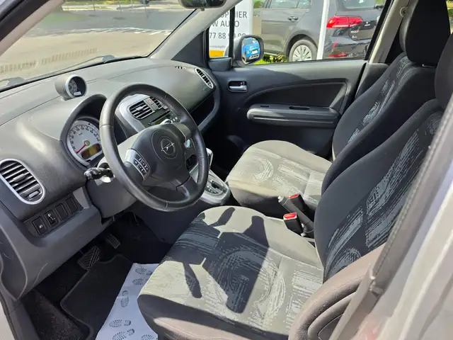 Opel Agila view 10