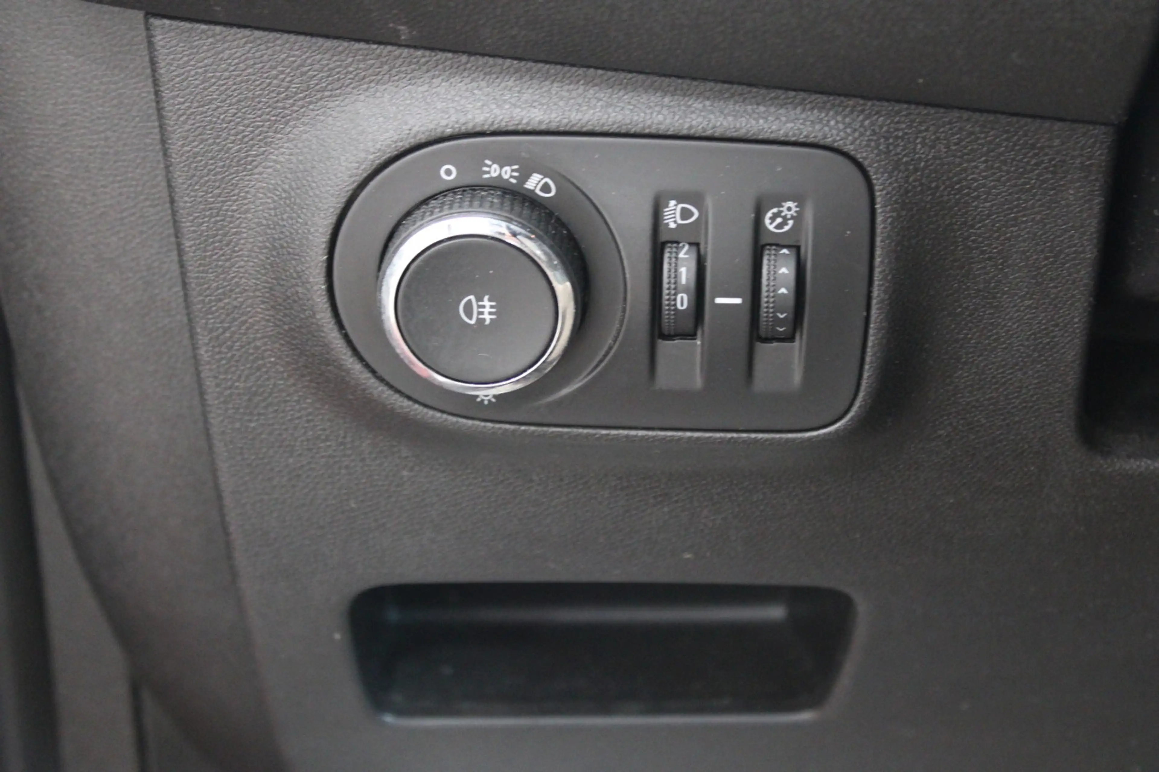 Opel Adam Unlimited — photo 12