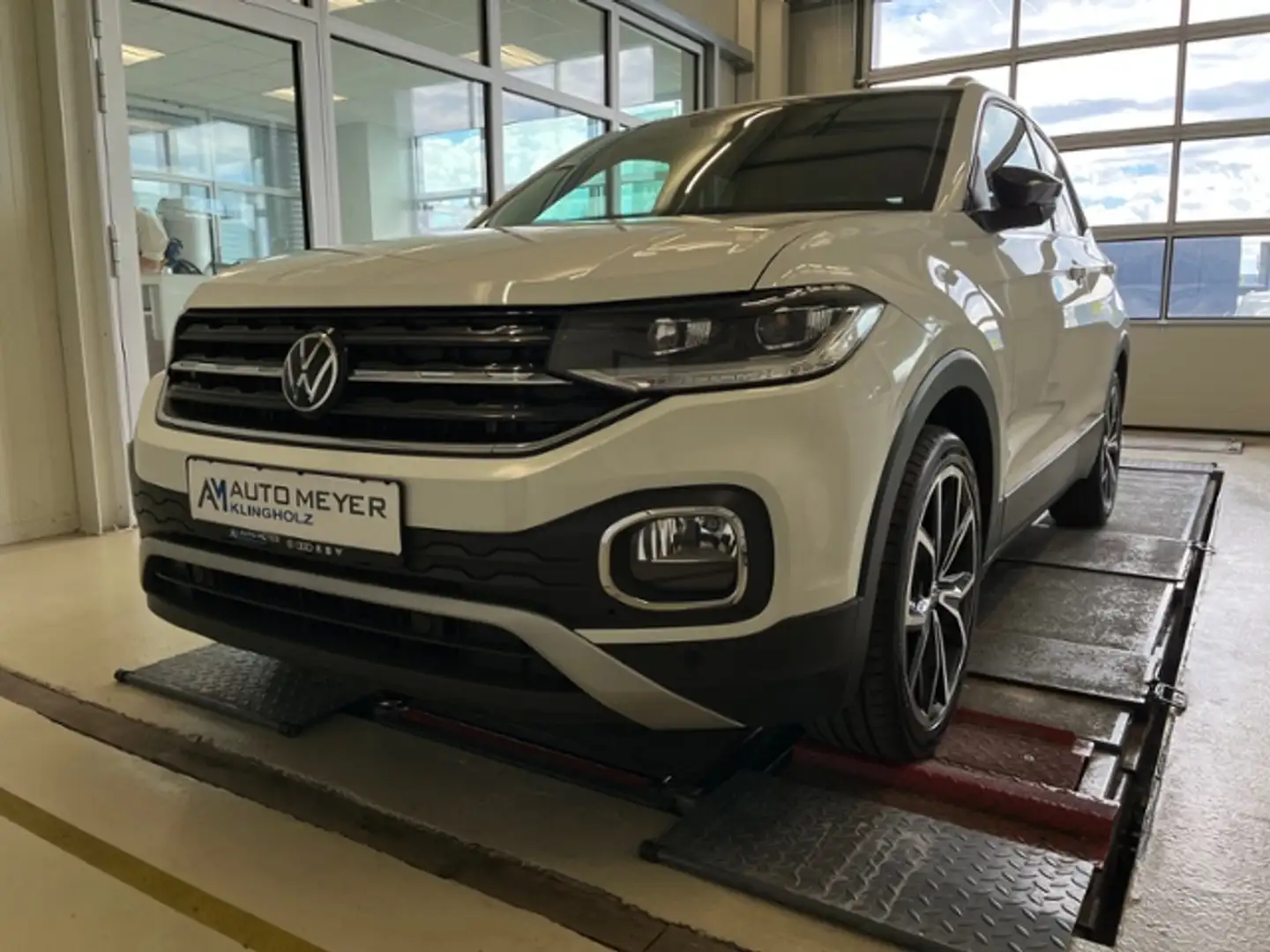 Volkswagen T-Cross Style 1.0 TSI DSG Navi AHK KAM APP LED Blanc - 2