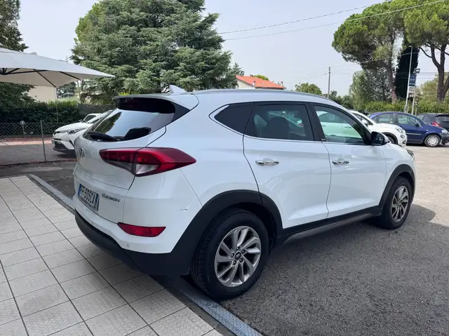 Hyundai Tucson view 5