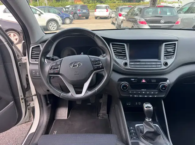 Hyundai Tucson view 13
