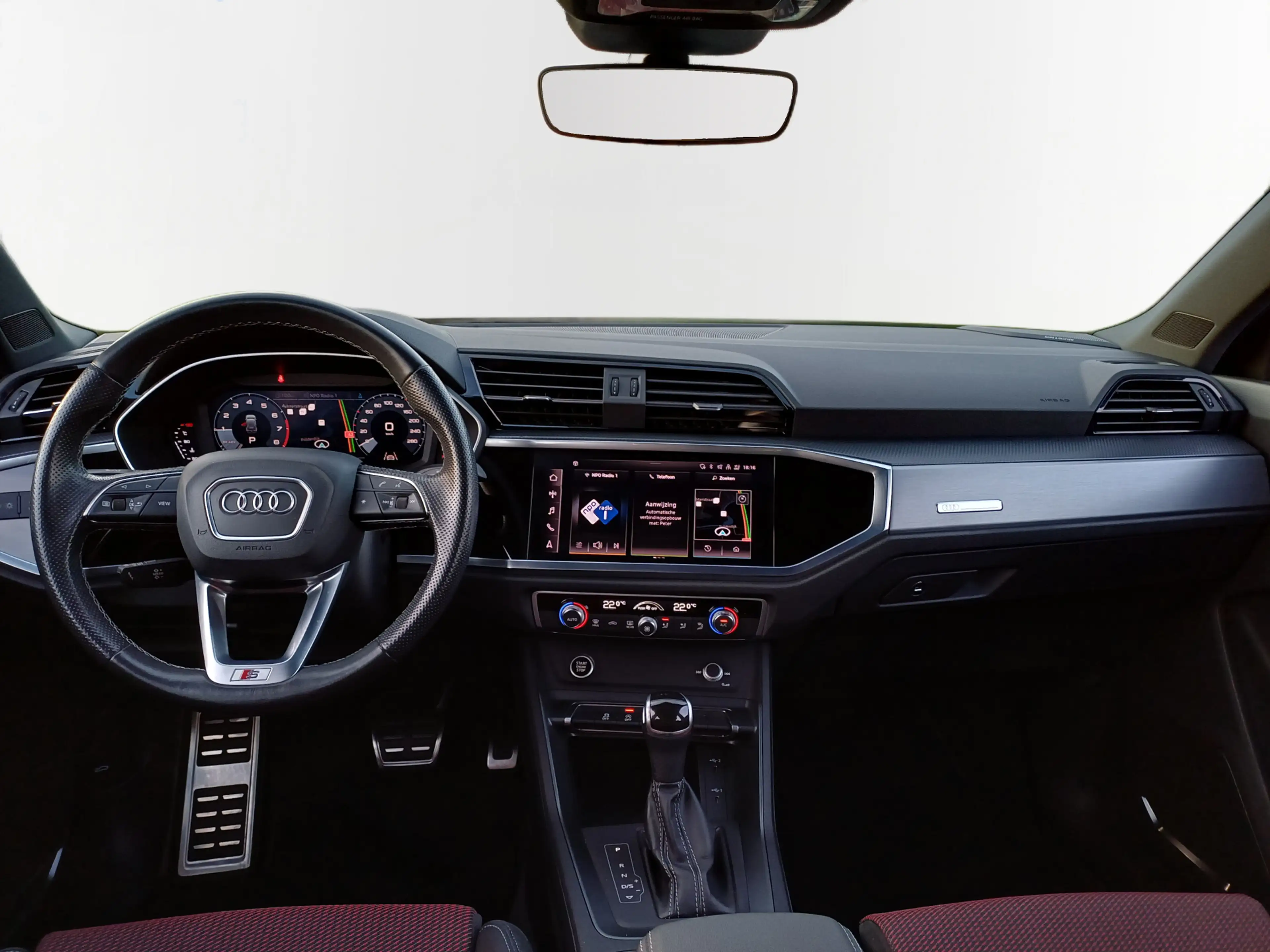 Audi Q3 35 TFSI S edition /B&O/3X S-line/Camera/18"/Trekh. — photo 30
