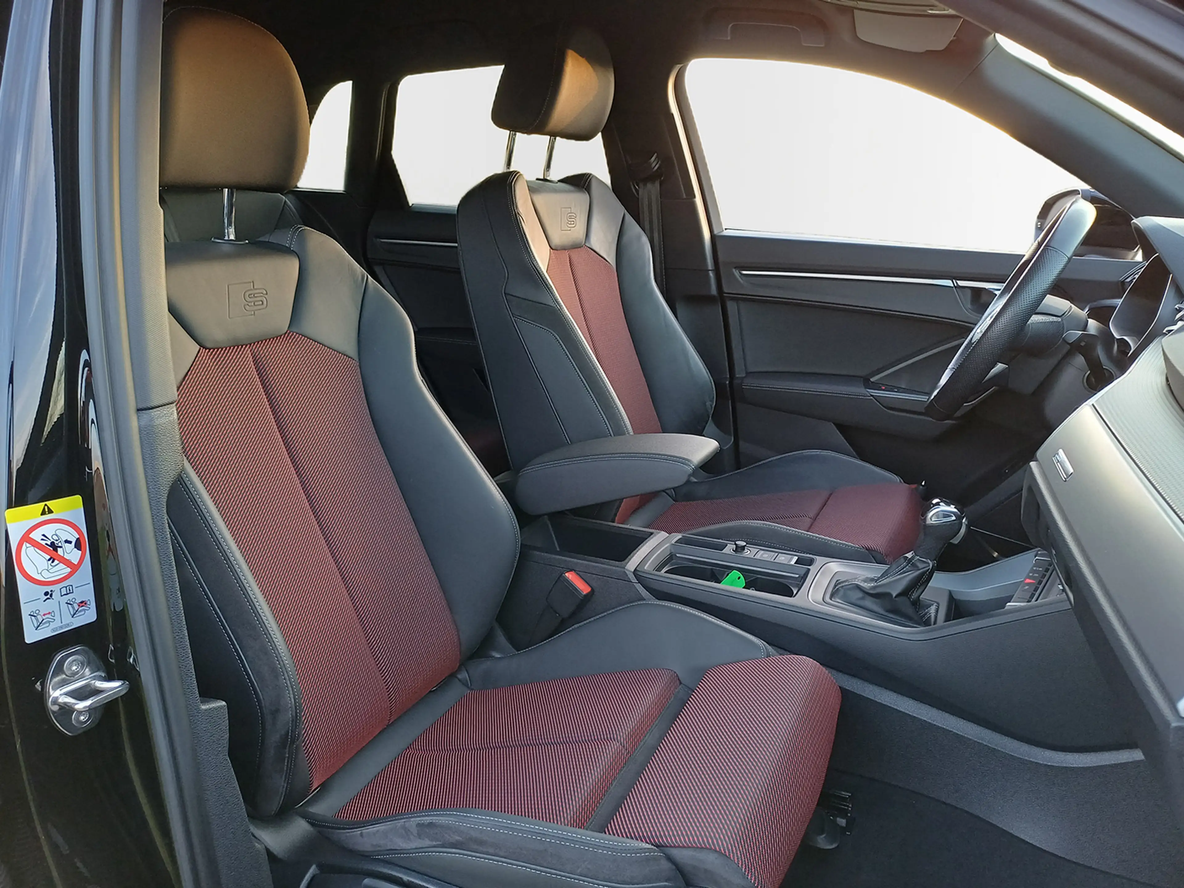 Audi Q3 35 TFSI S edition /B&O/3X S-line/Camera/18"/Trekh. — photo 41