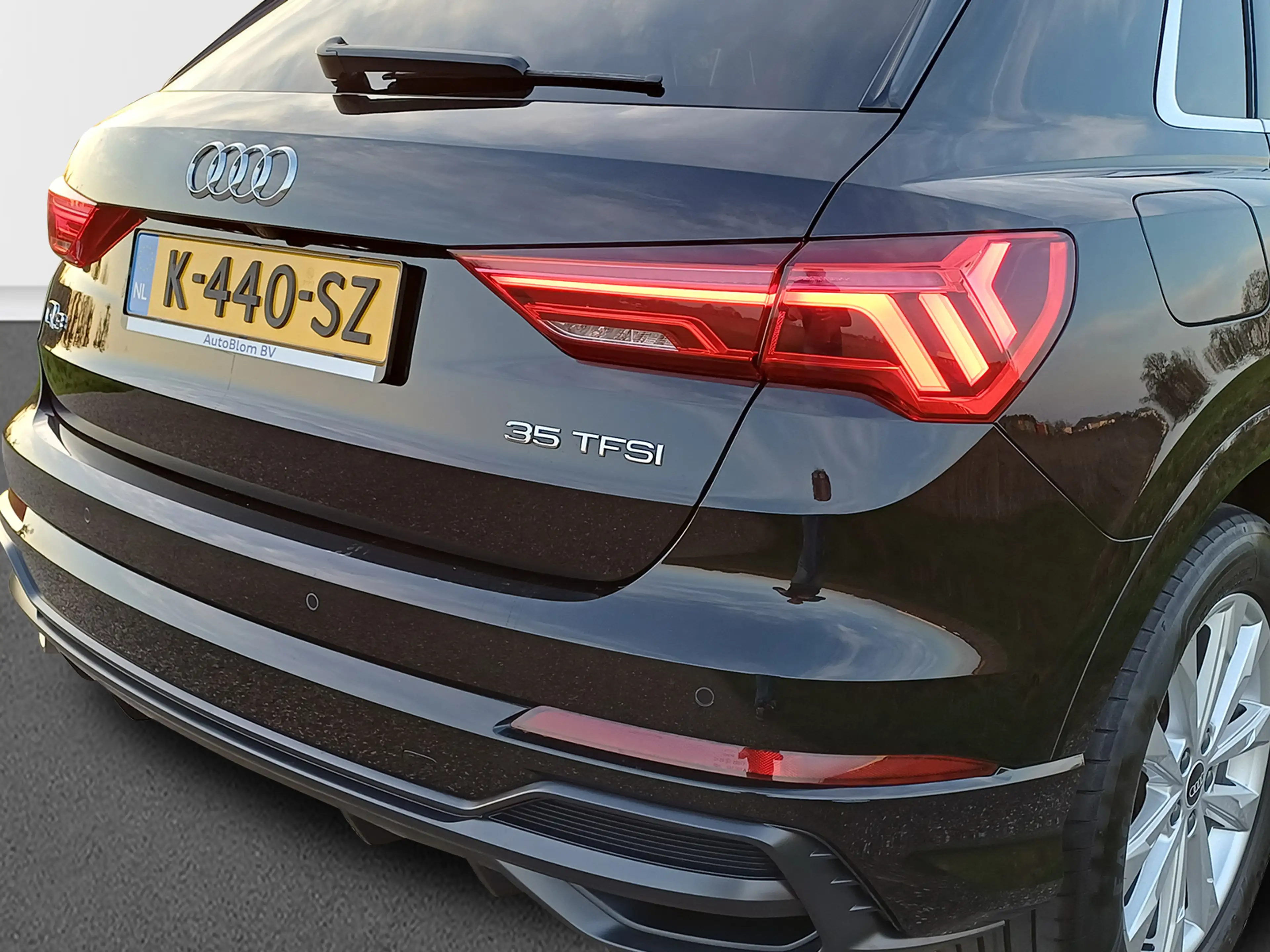Audi Q3 35 TFSI S edition /B&O/3X S-line/Camera/18"/Trekh. — photo 17