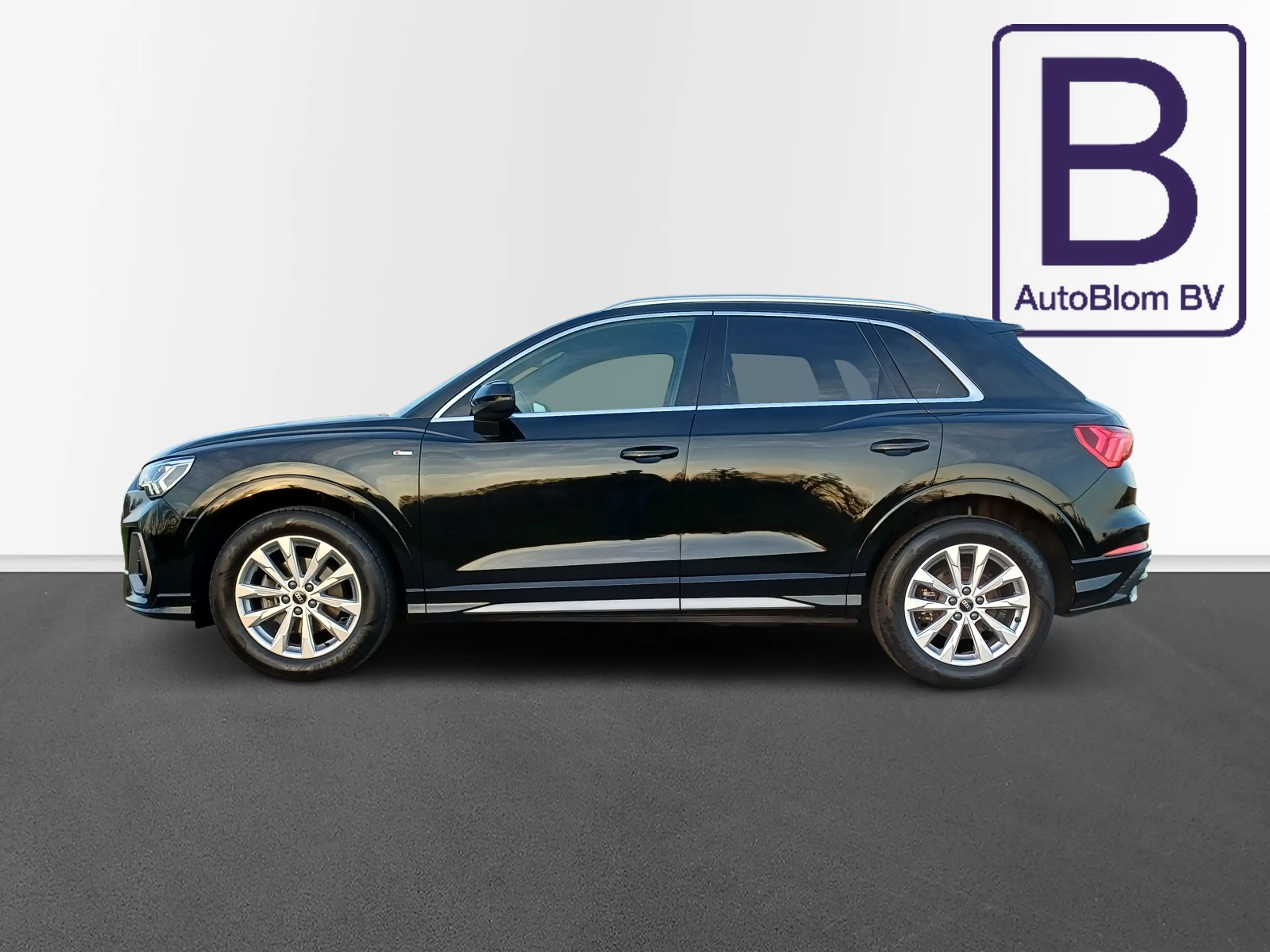 Audi Q3 35 TFSI S edition /B&O/3X S-line/Camera/18"/Trekh. — photo 9
