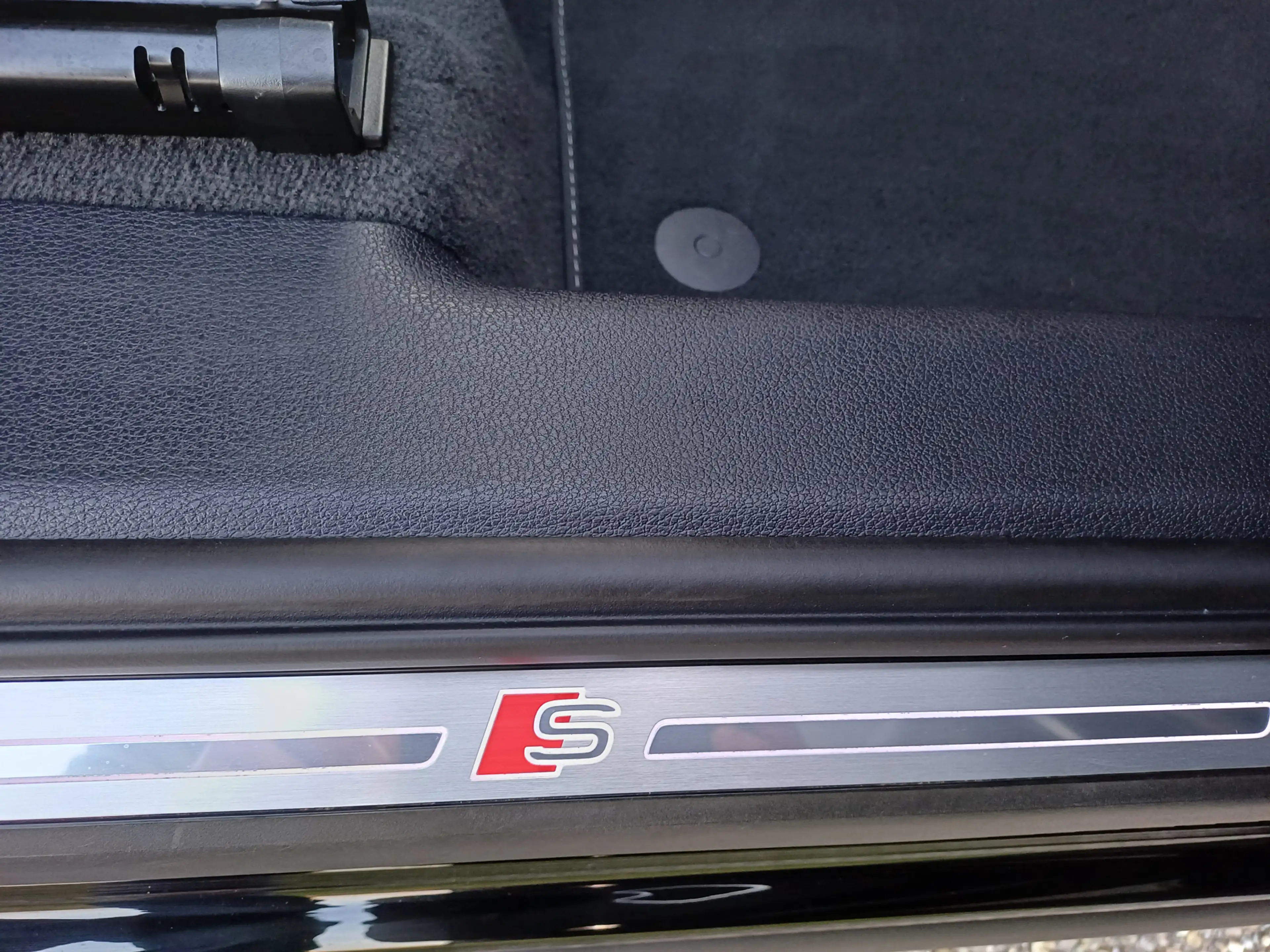 Audi Q3 35 TFSI S edition /B&O/3X S-line/Camera/18"/Trekh. — photo 40
