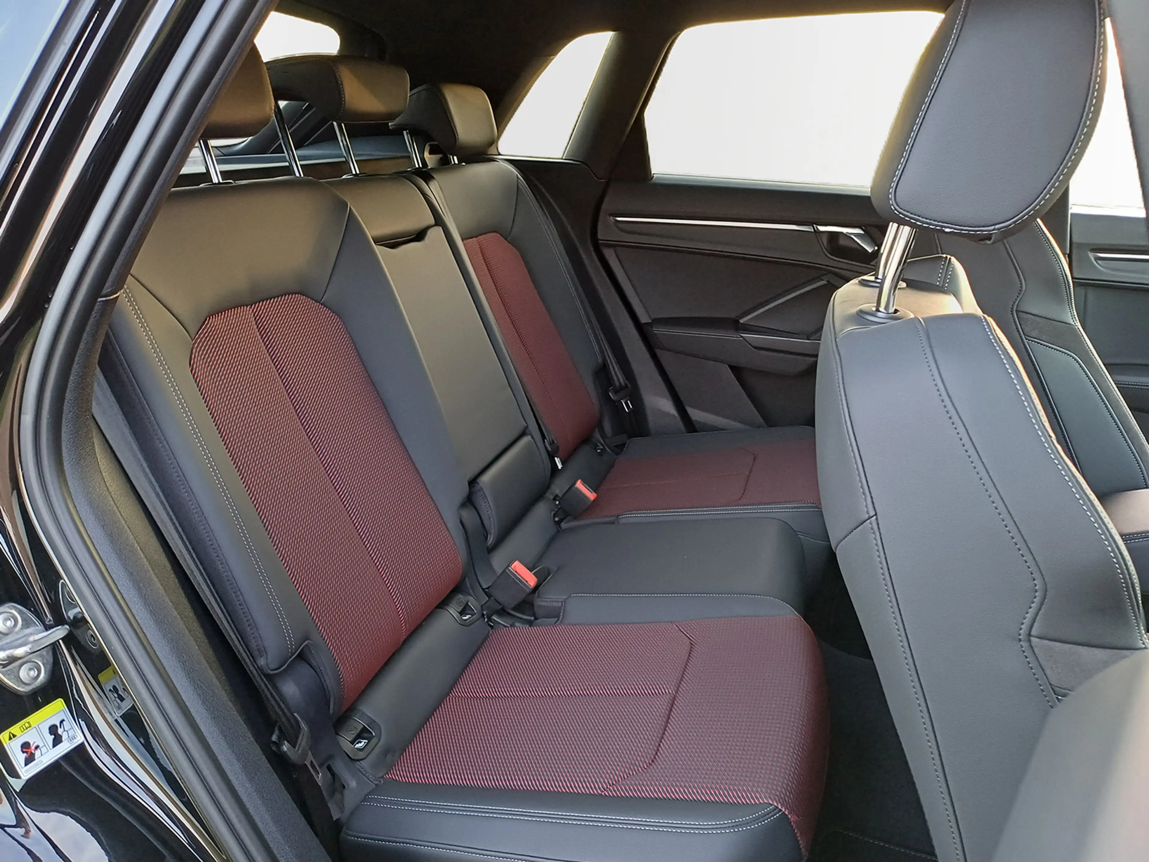 Audi Q3 35 TFSI S edition /B&O/3X S-line/Camera/18"/Trekh. — photo 37