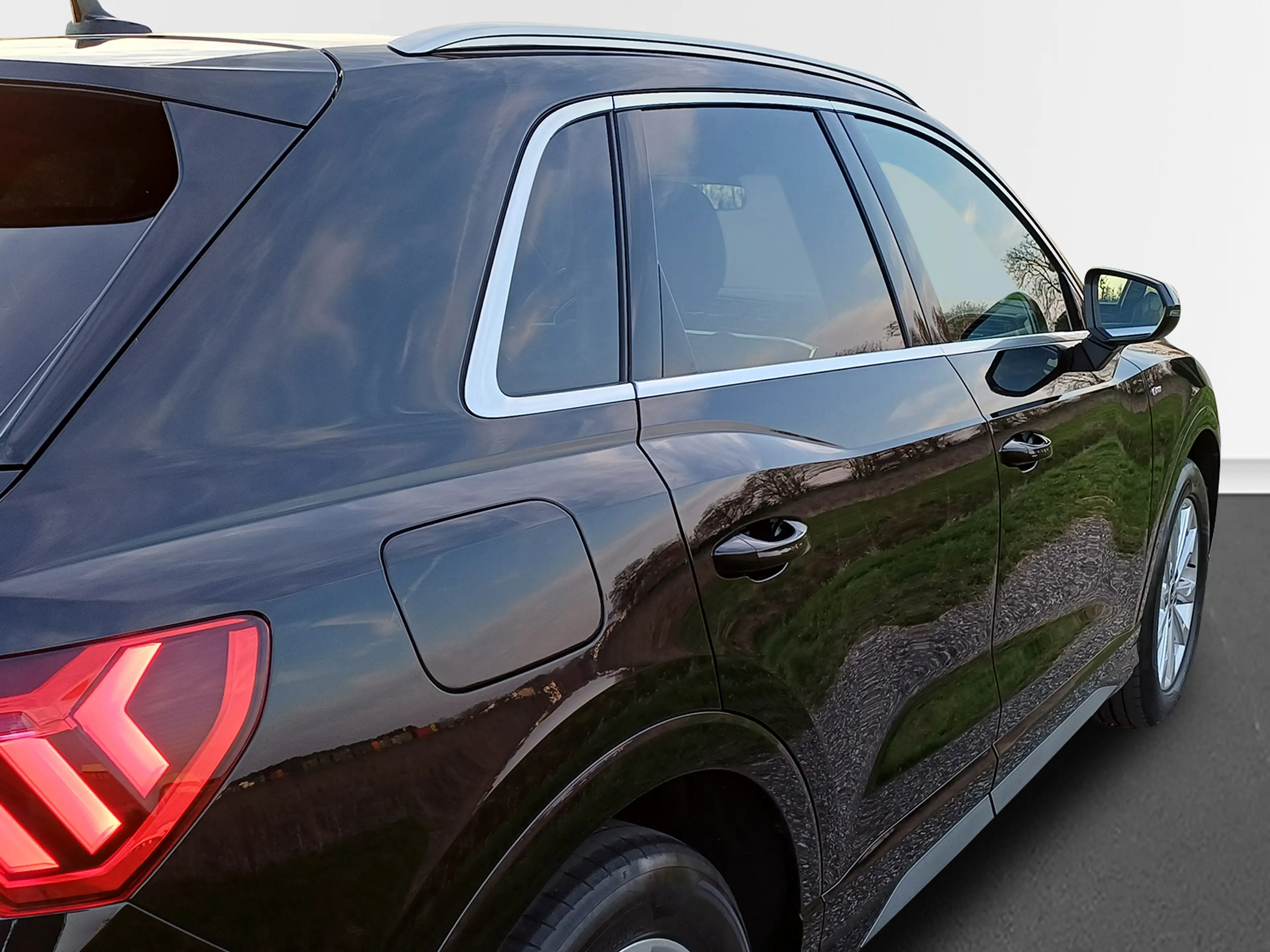 Audi Q3 35 TFSI S edition /B&O/3X S-line/Camera/18"/Trekh. — photo 18
