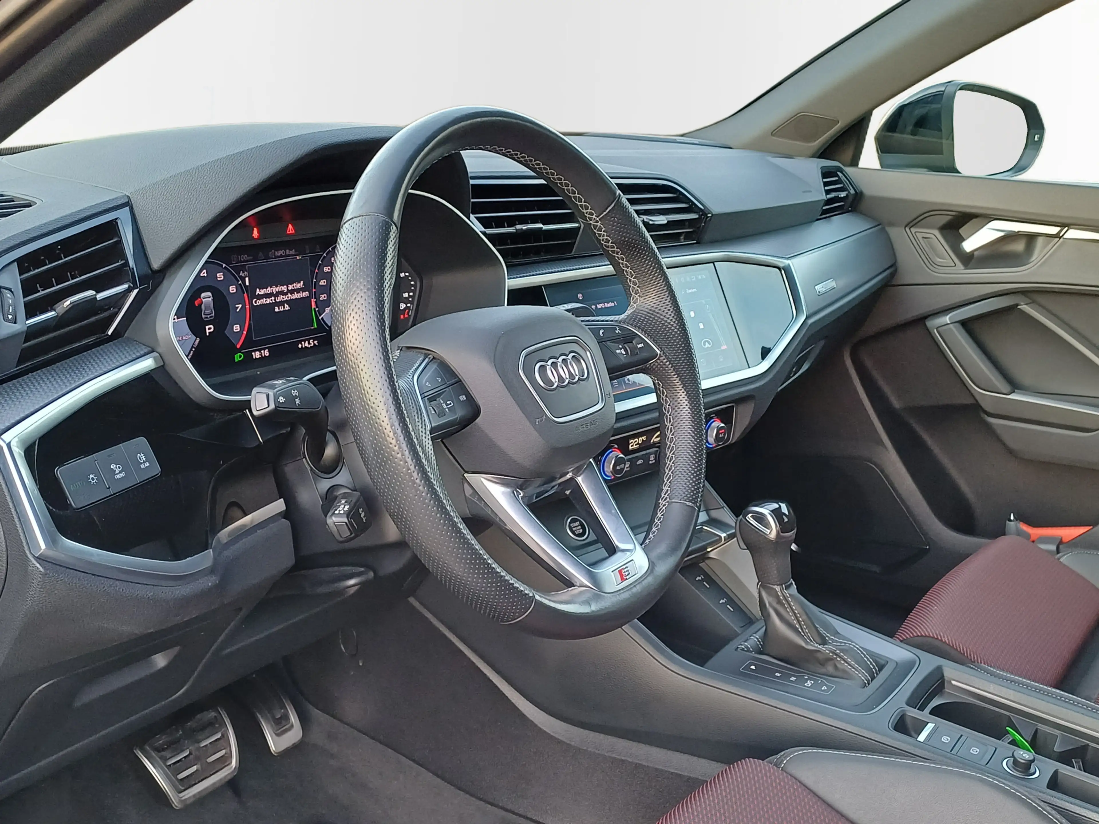Audi Q3 35 TFSI S edition /B&O/3X S-line/Camera/18"/Trekh. — photo 23