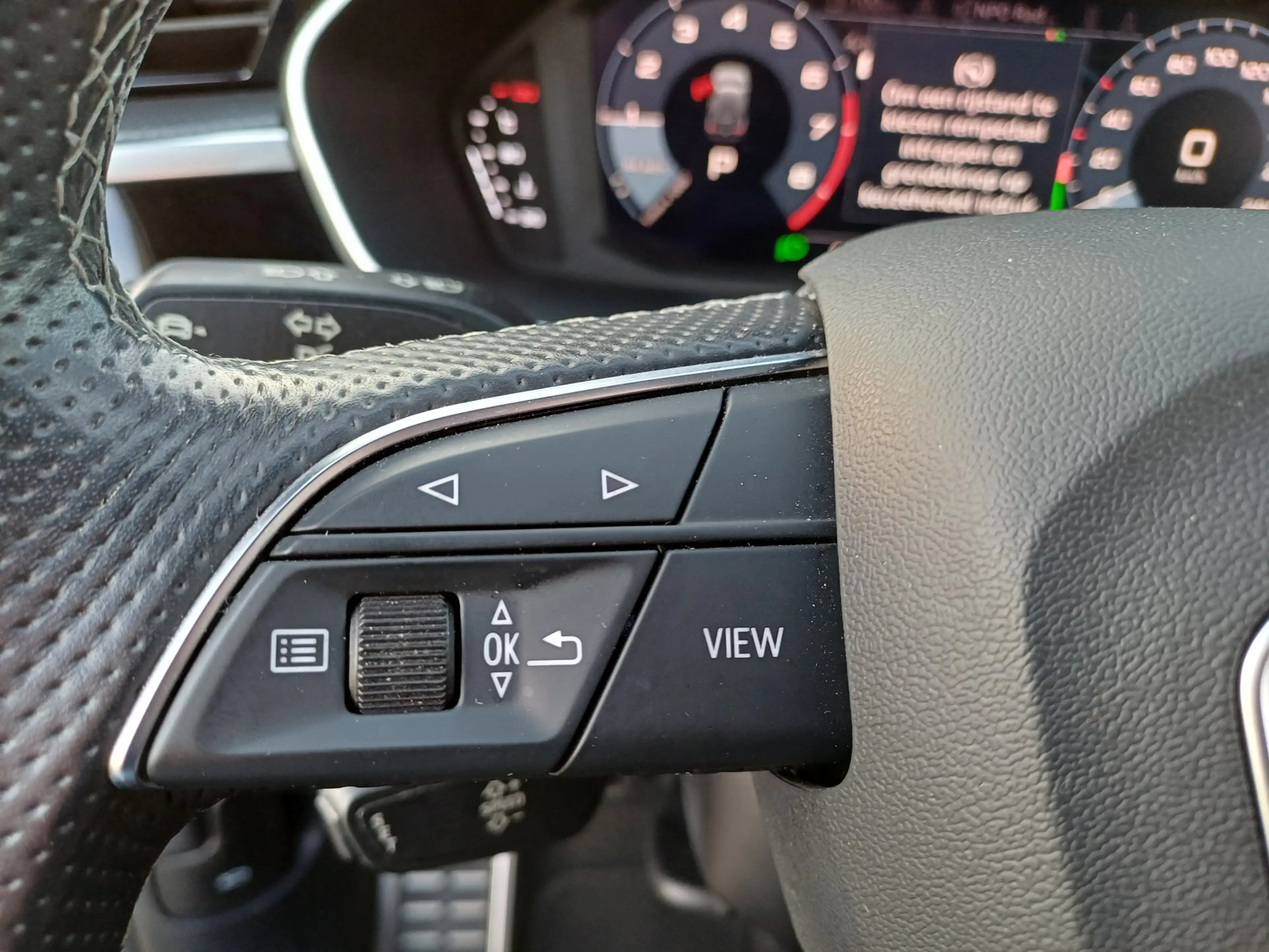 Audi Q3 35 TFSI S edition /B&O/3X S-line/Camera/18"/Trekh. — photo 48