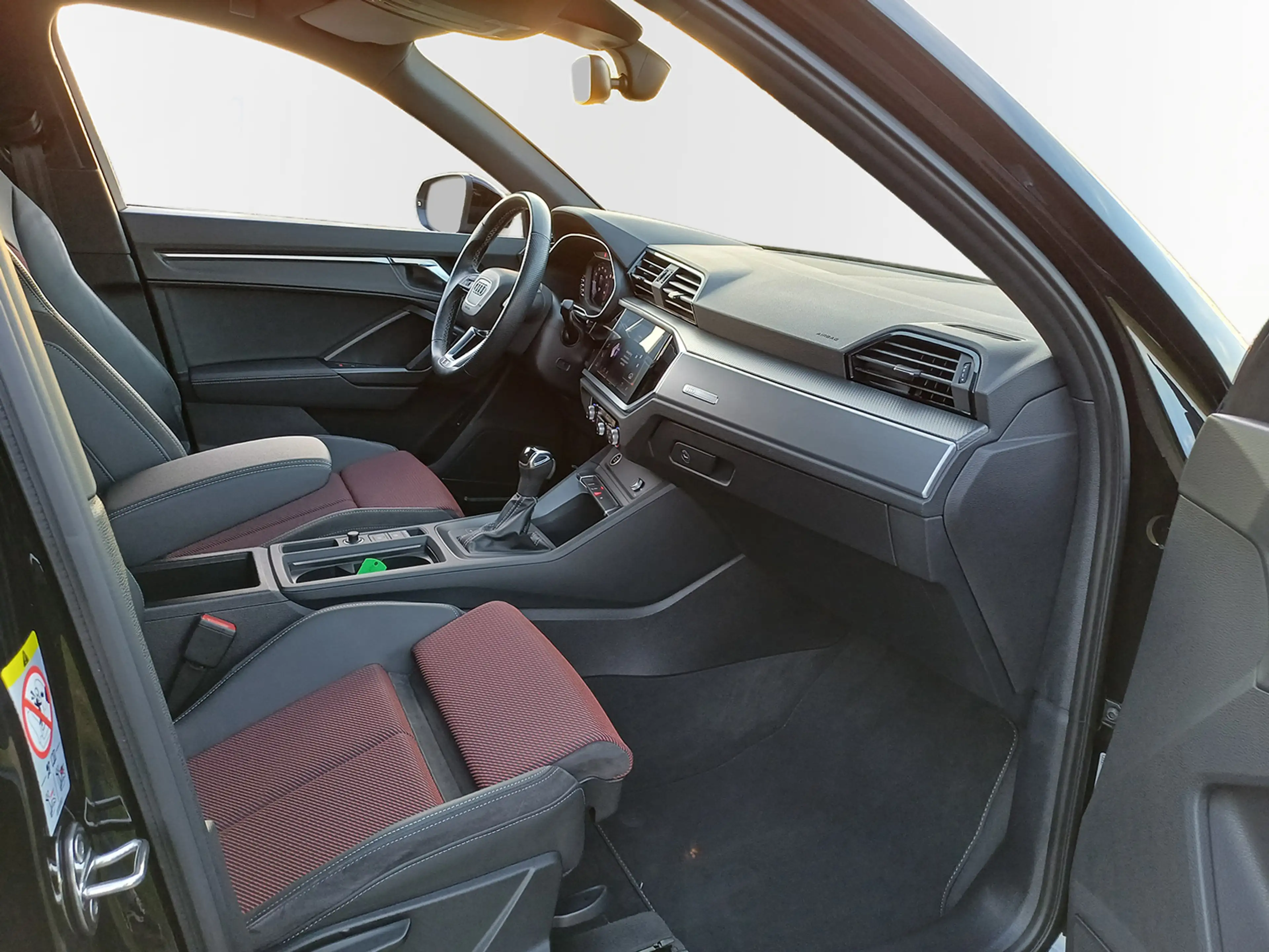 Audi Q3 35 TFSI S edition /B&O/3X S-line/Camera/18"/Trekh. — photo 38
