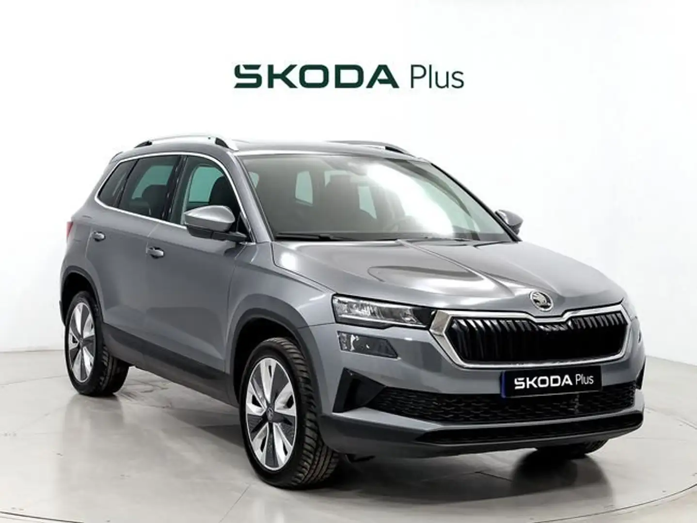 Skoda Karoq 1.5 TSI Design ACT 110KW Gris - 1