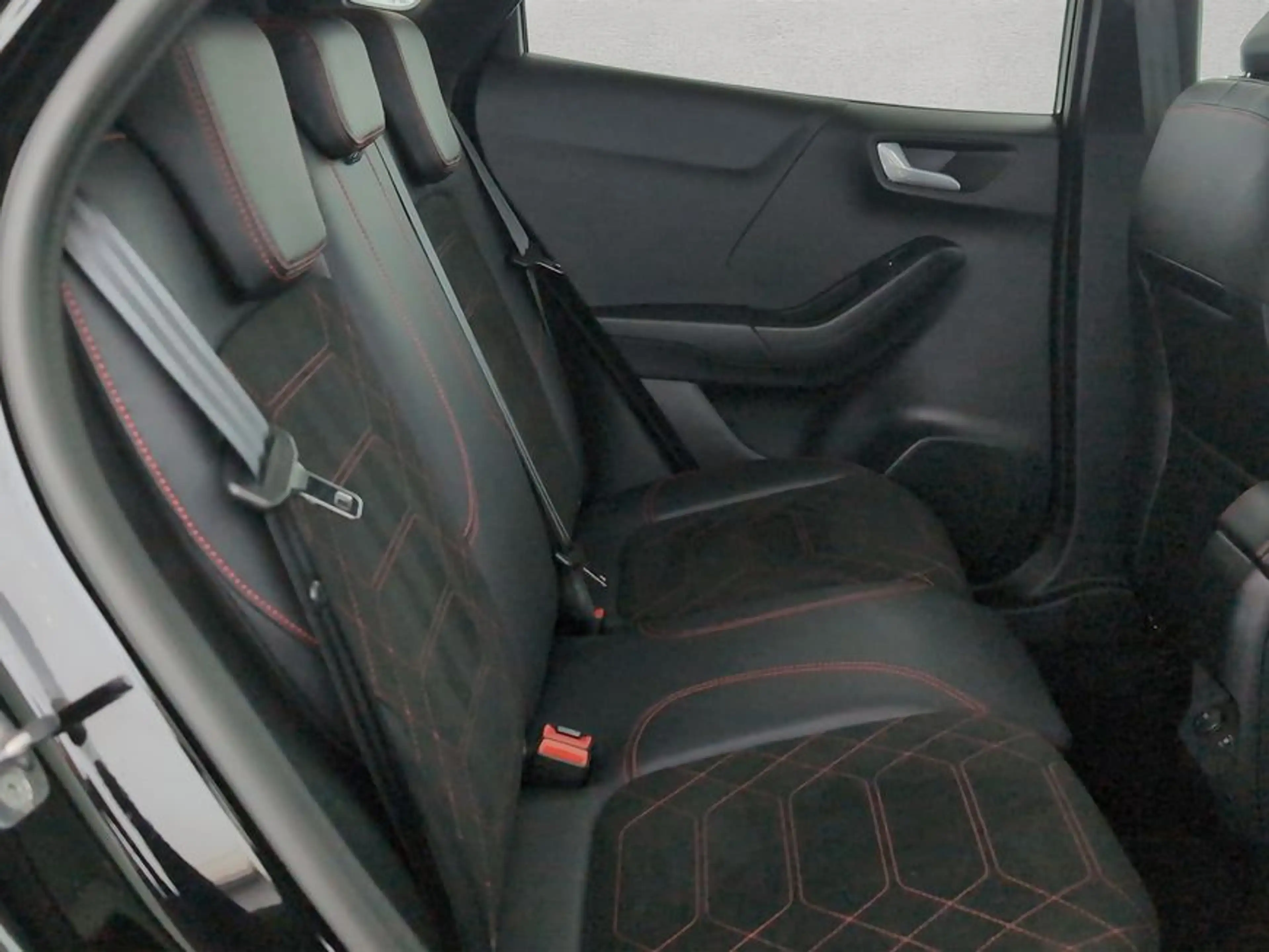 Ford Puma 1.0 EcoBoost Hybrid Aut. ST-LINE X — photo 21