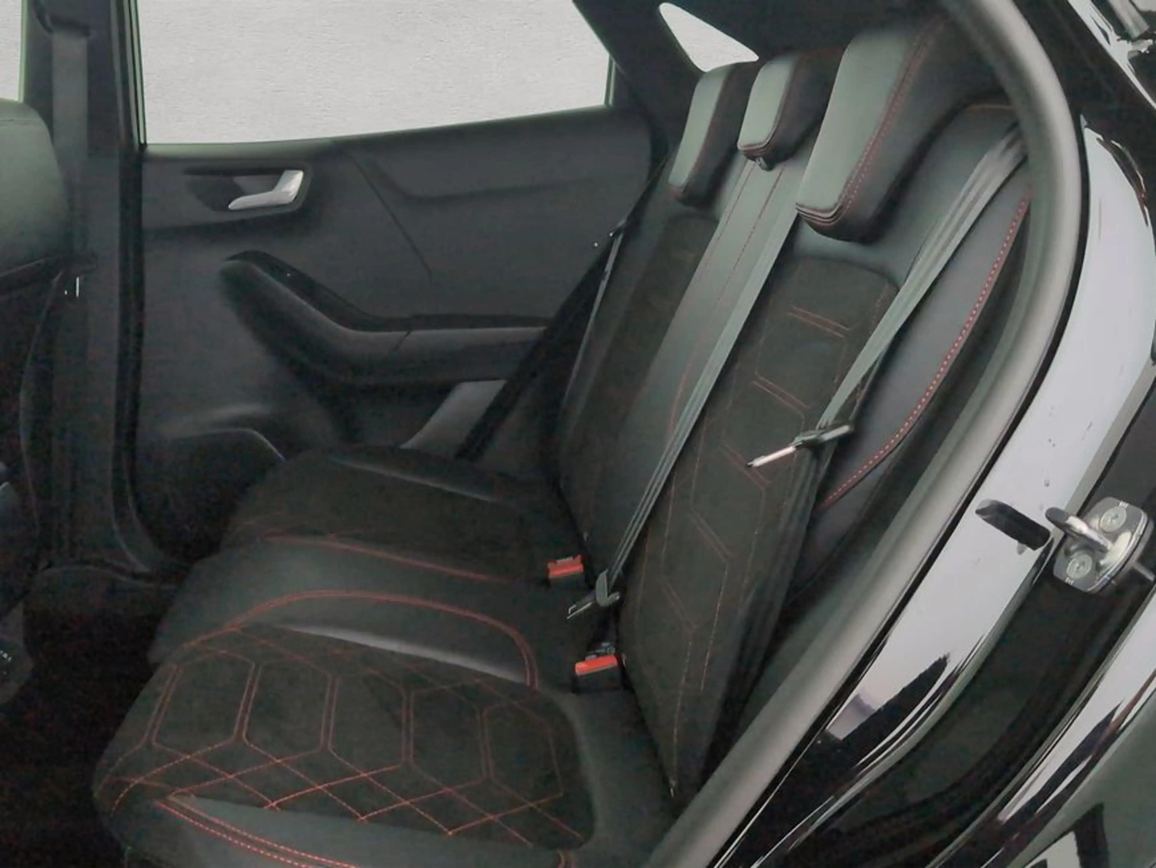 Ford Puma 1.0 EcoBoost Hybrid Aut. ST-LINE X — photo 18
