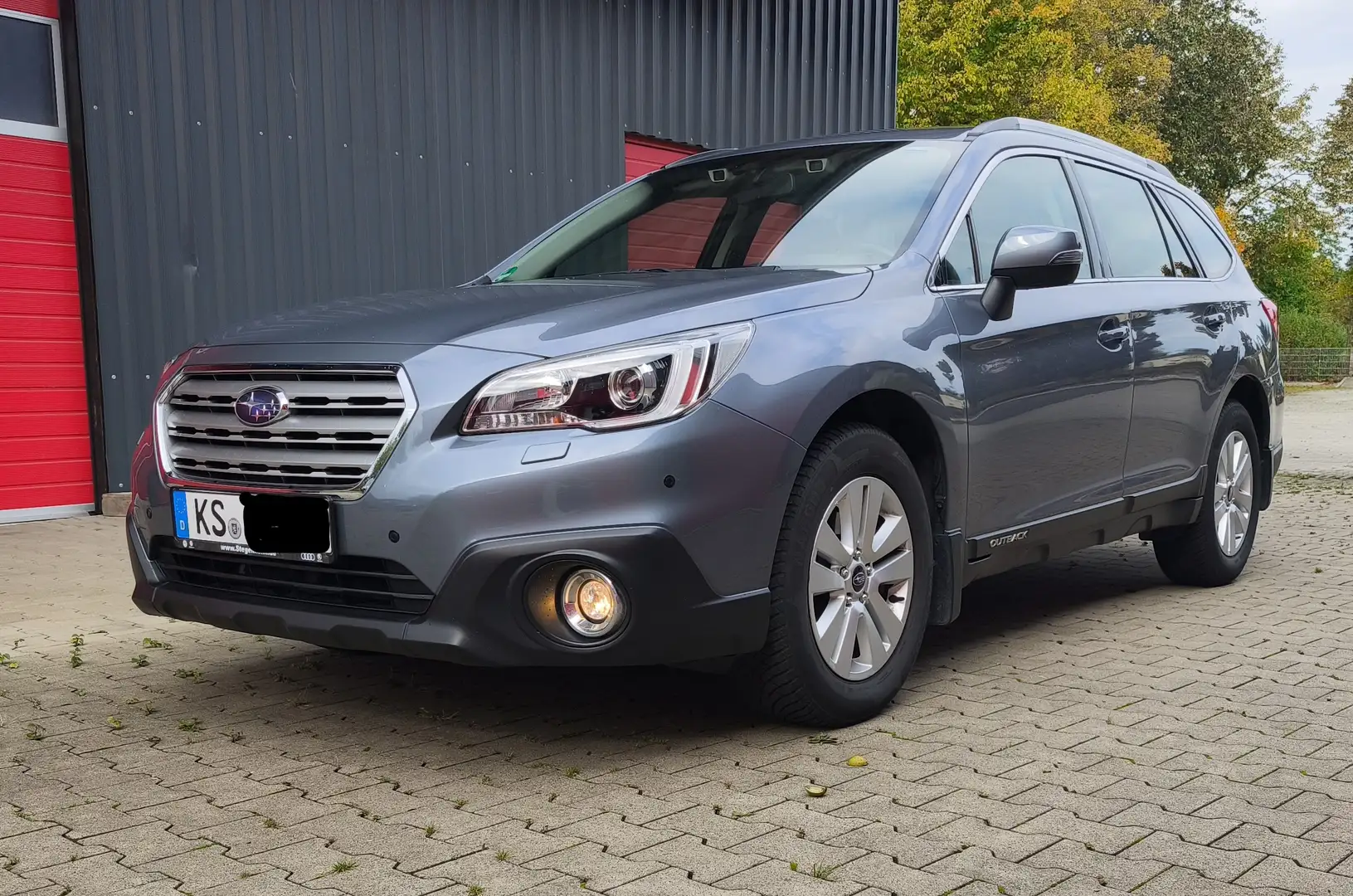 Subaru OUTBACK Outback 2.0D Lineartronic Comfort Grau - 1