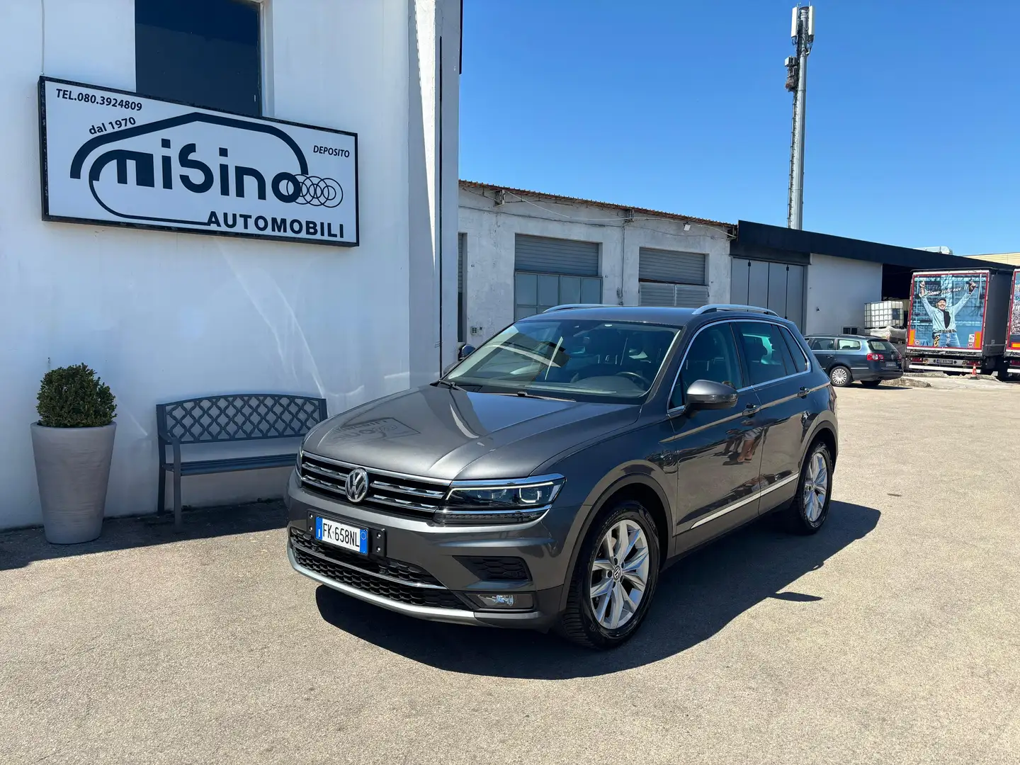 Volkswagen Tiguan Tiguan II 2017 2.0 tdi Business 150cv dsg Grigio - 1