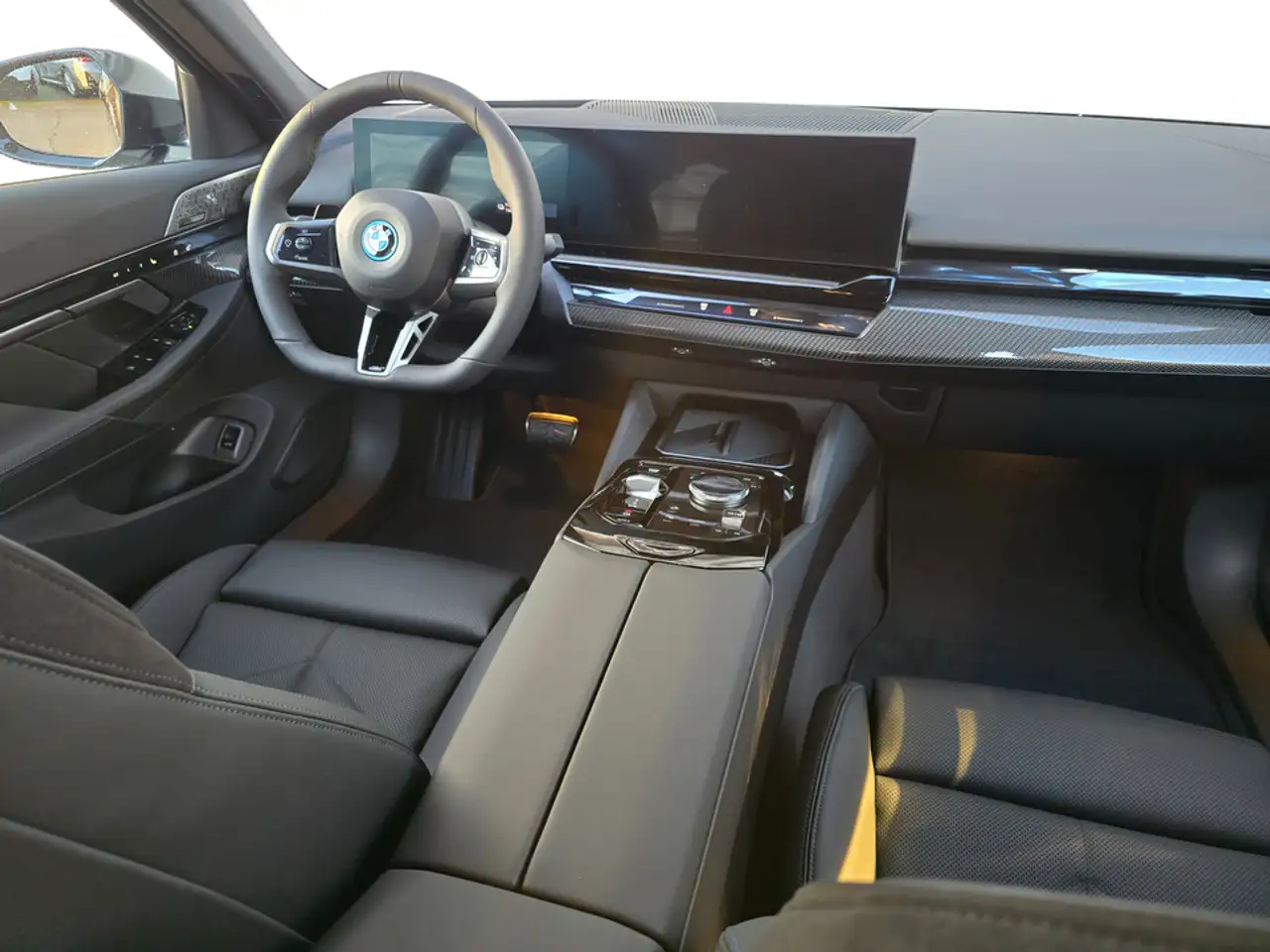BMW i5 eDrive40 Navi Tempom.aktiv Bluetooth PDC MP3 Schn. 5