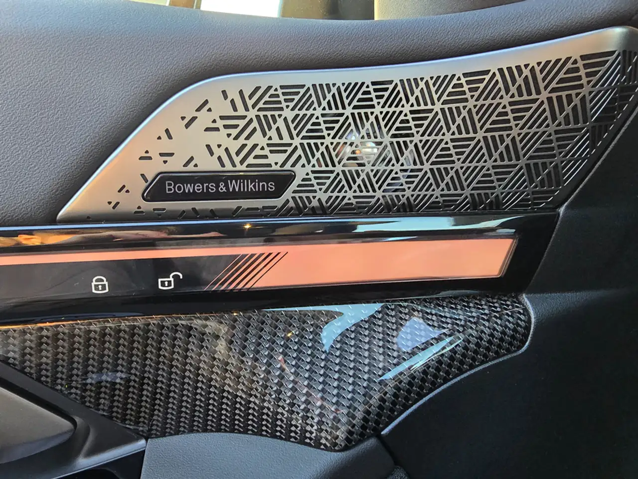 BMW i5 eDrive40 Navi Tempom.aktiv Bluetooth PDC MP3 Schn. 13