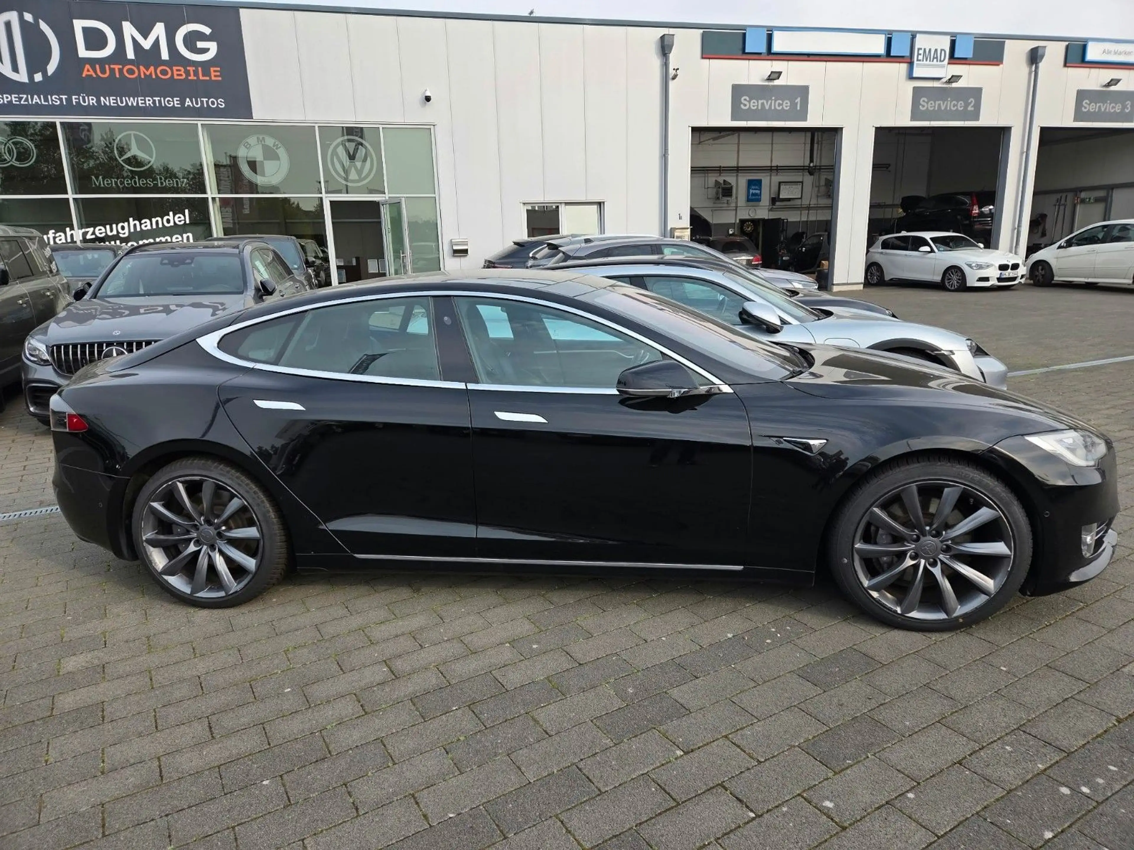 Tesla Model S /Panodach/20Zoll-Neubereift — photo 6