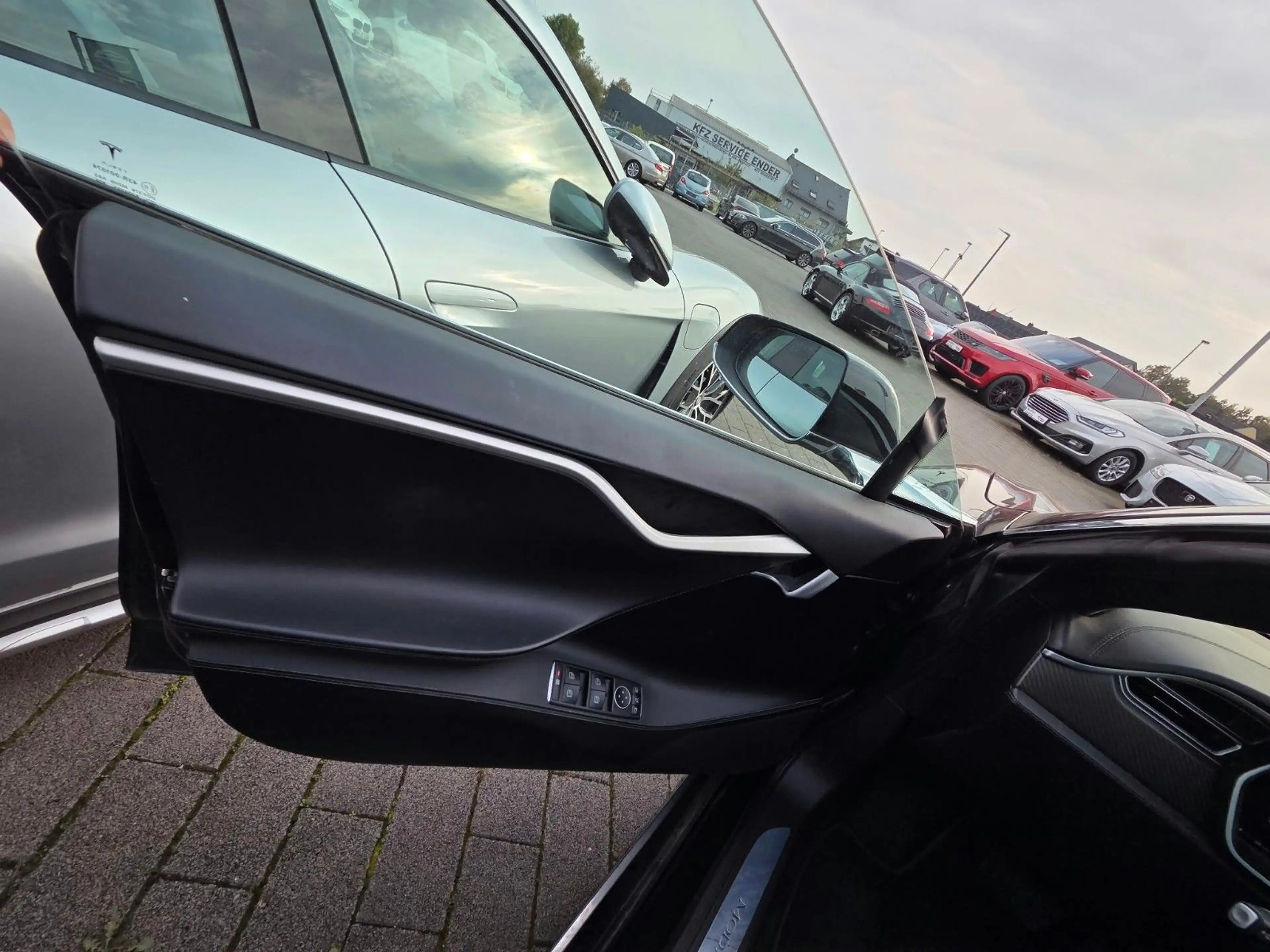 Tesla Model S /Panodach/20Zoll-Neubereift — photo 21