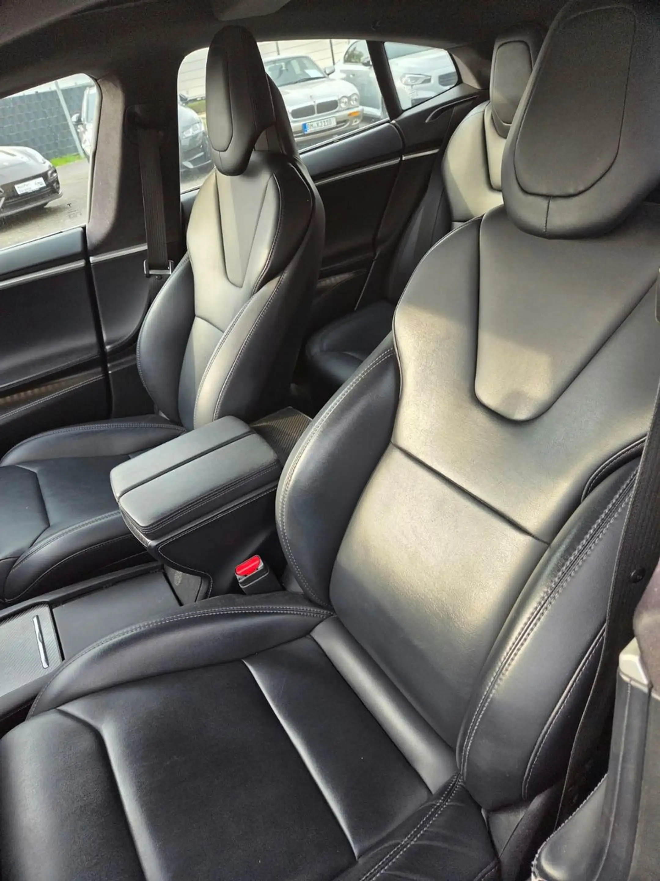 Tesla Model S /Panodach/20Zoll-Neubereift — photo 14