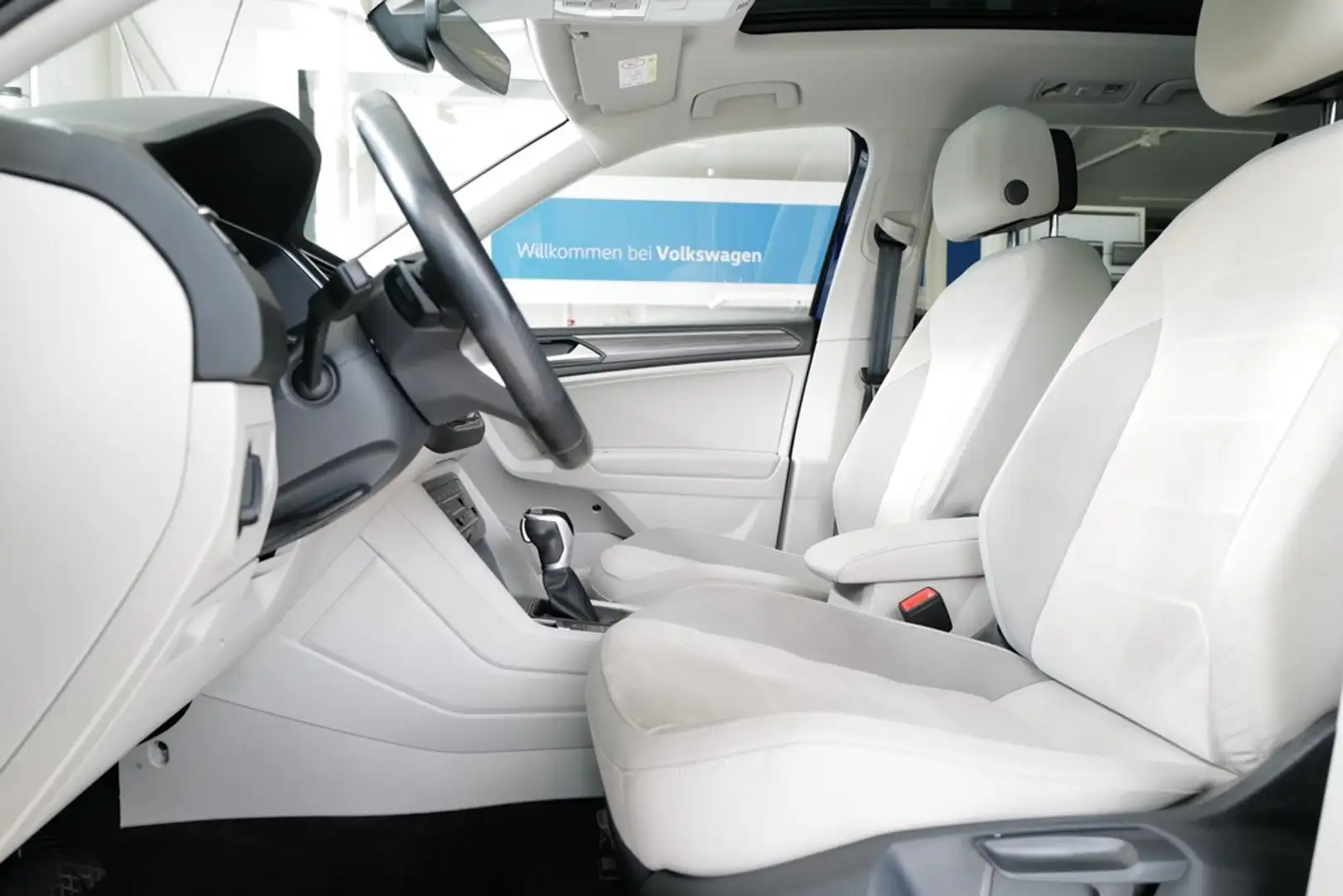 Volkswagen Tiguan Allspace 2.0TDI DSG 4MOTION Elegance Pano StdHzg AHK 360° Blau - 2