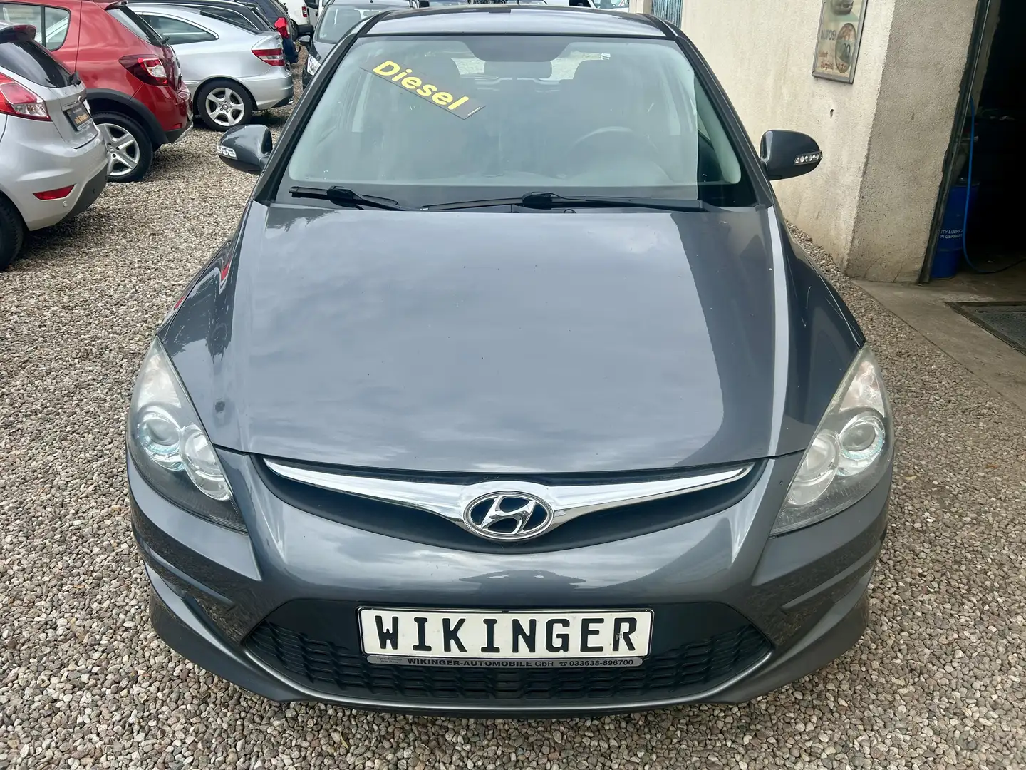 Hyundai i30 1.6 CRDi Classic * Klima * PDC * EUR5 * HU 01.2027 Grau - 2