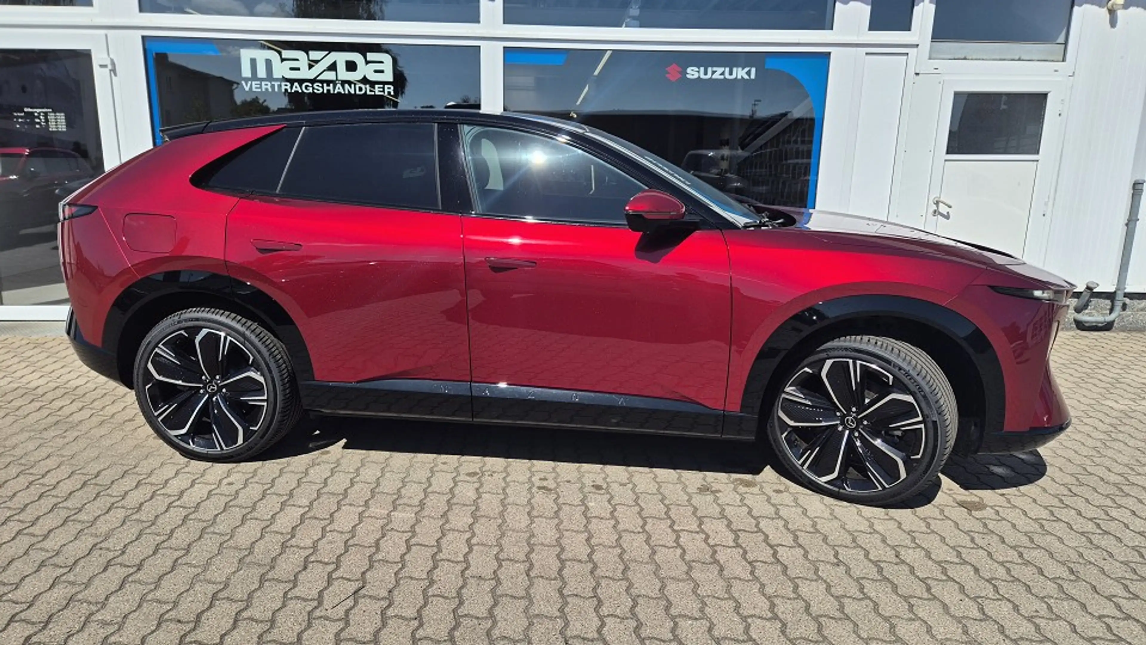 Mazda CX-6e EV 258ps 1AT RWD Takumi BKTR PABS — photo 3