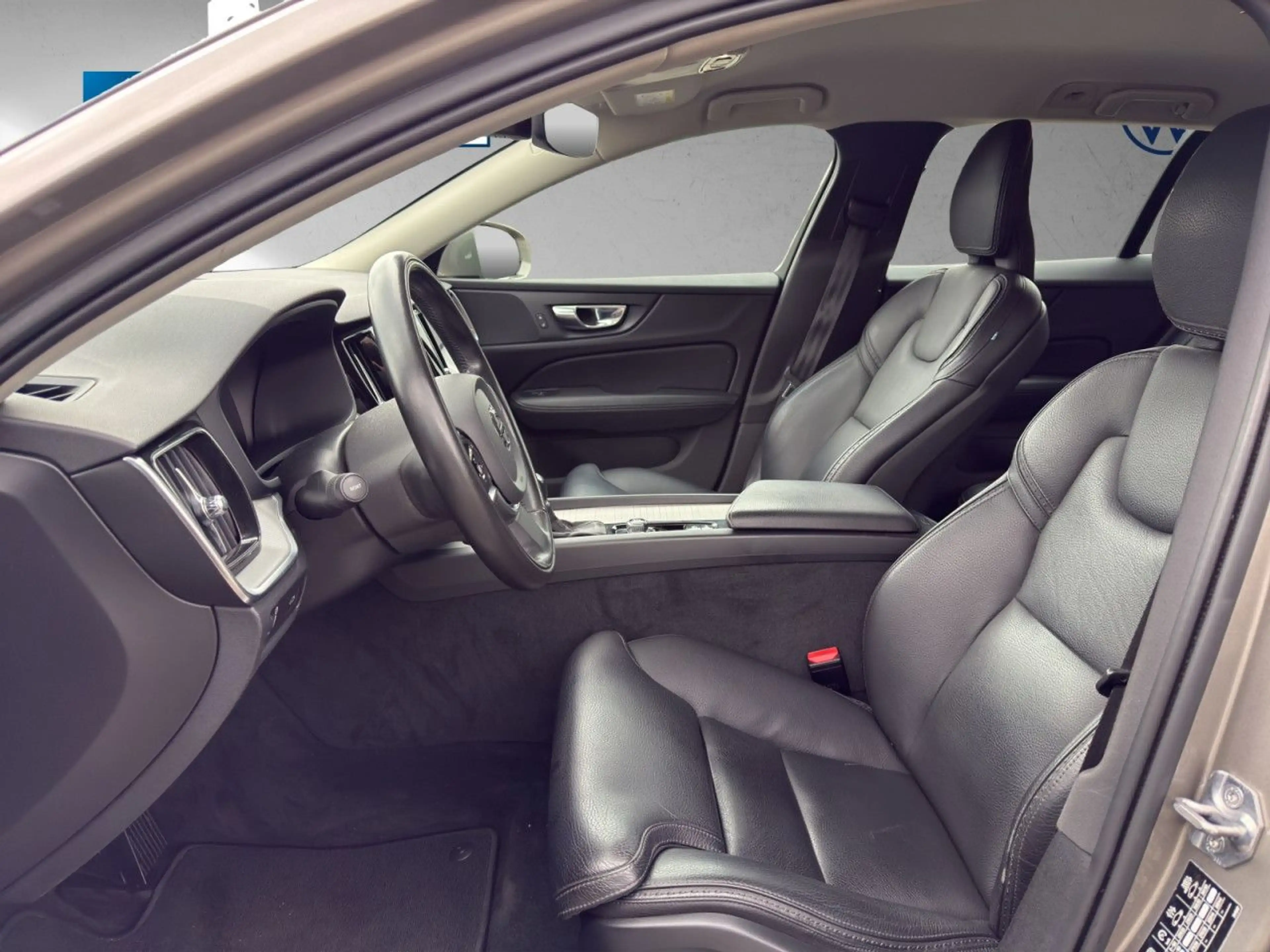 Volvo V60 Cross Country 2.0 D Cross Country Pro AWD Navi — photo 7