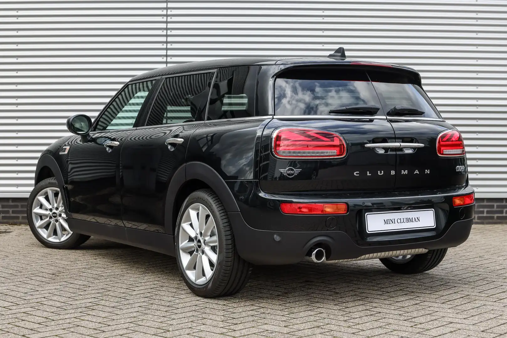 MINI Cooper Clubman Classic Automaat / Achteruitrijcamera / Comfort Ac Noir - 2