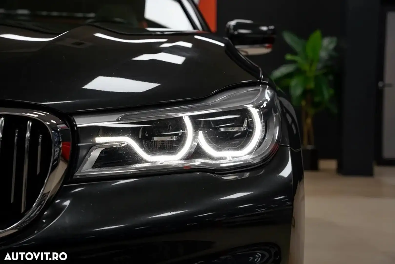 BMW 740 740i - 1