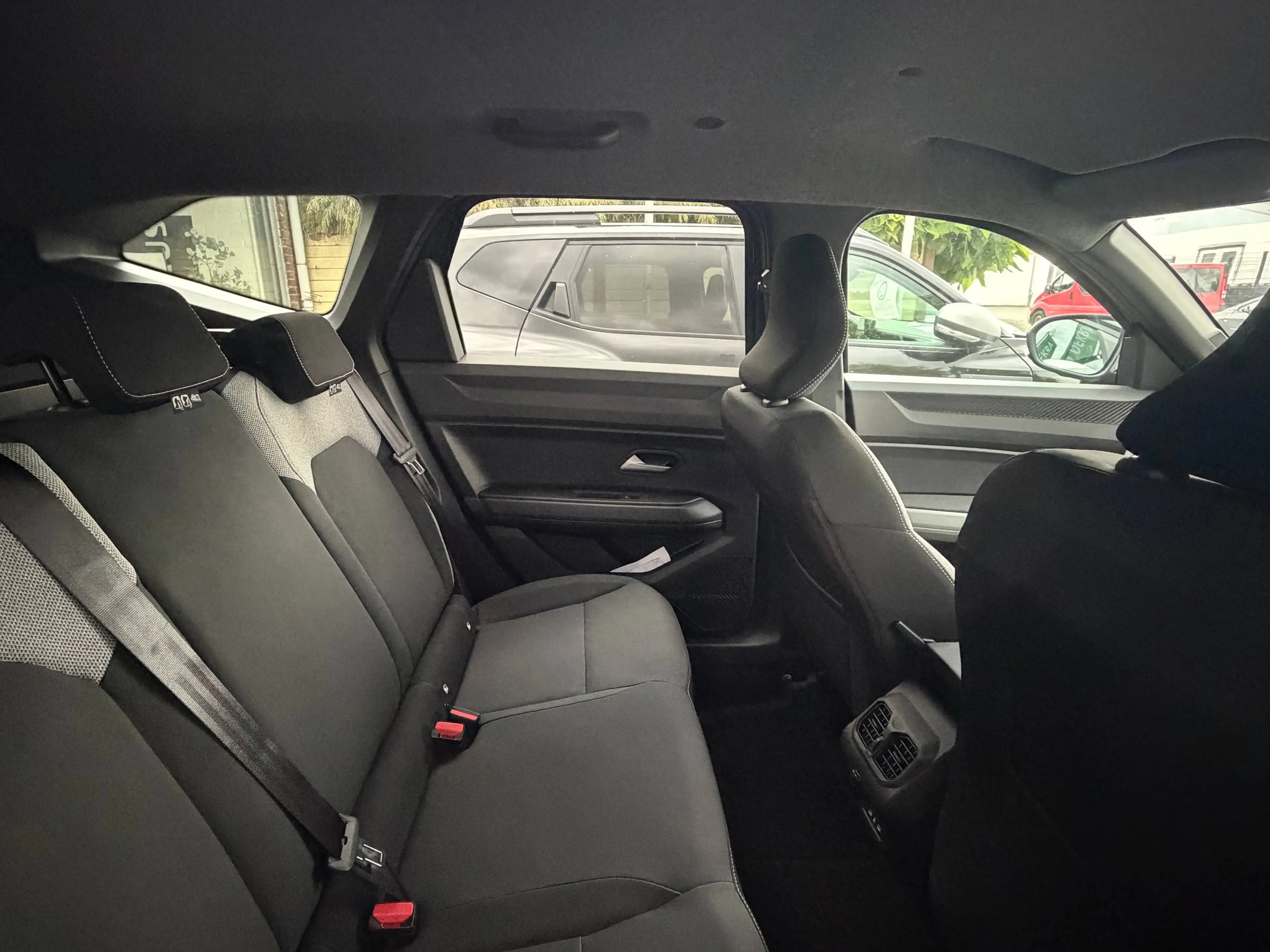 Dacia Bigster Hybrid 155 Extreme +City-Paket +WPP+Bicolor — photo 9