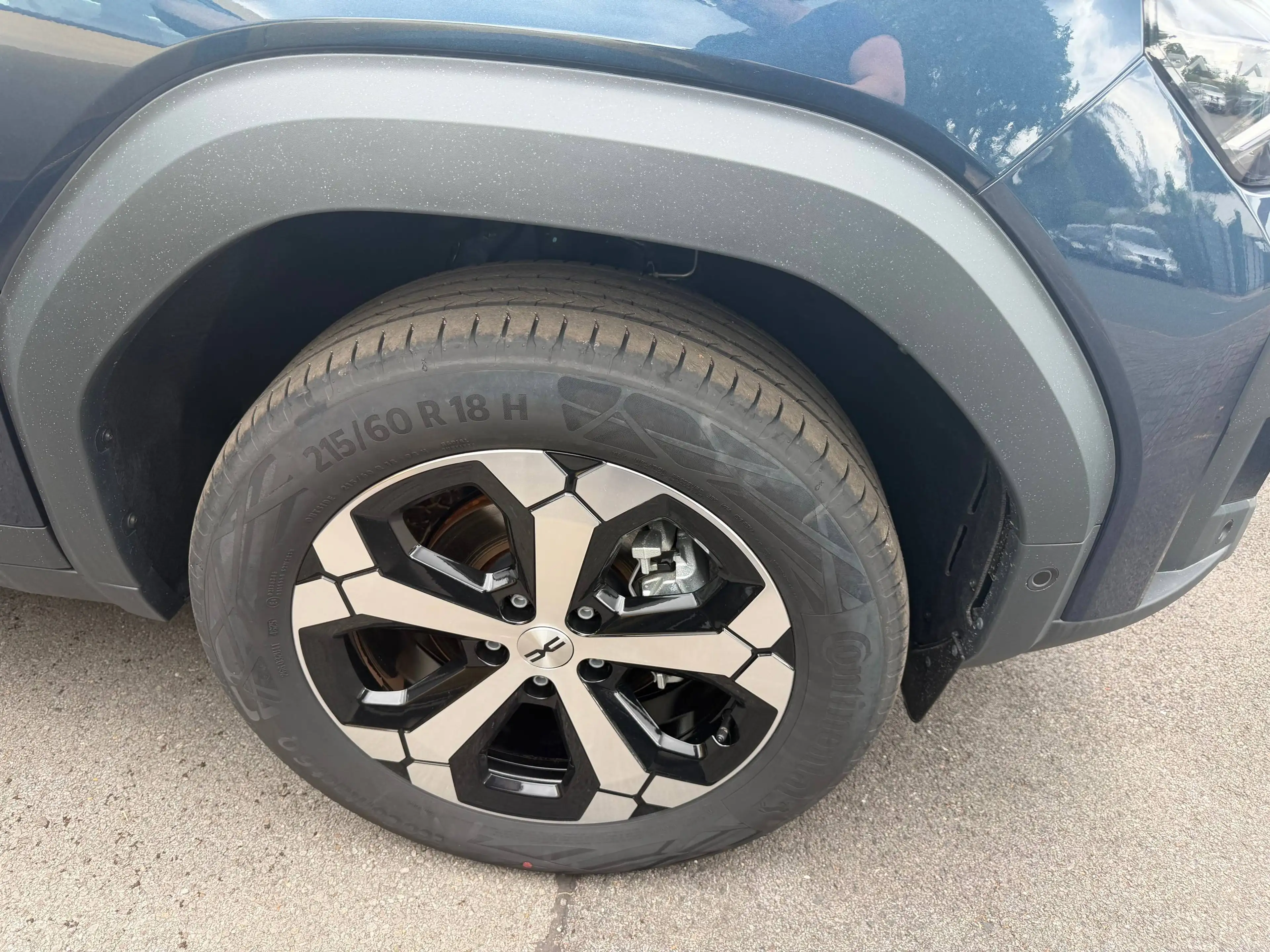 Dacia Bigster Hybrid 155 Extreme +City-Paket +WPP+Bicolor — photo 11