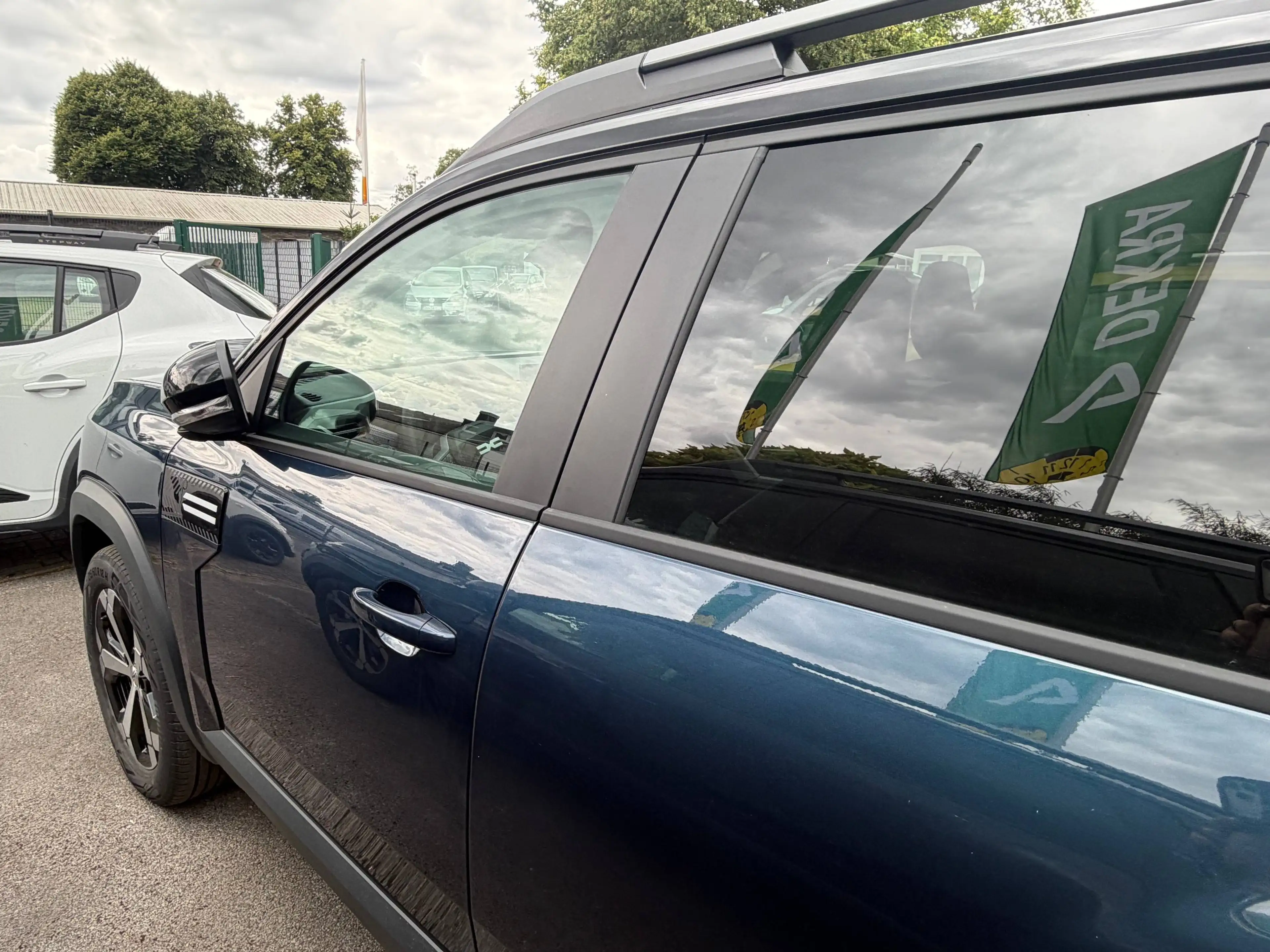 Dacia Bigster Hybrid 155 Extreme +City-Paket +WPP+Bicolor — photo 12