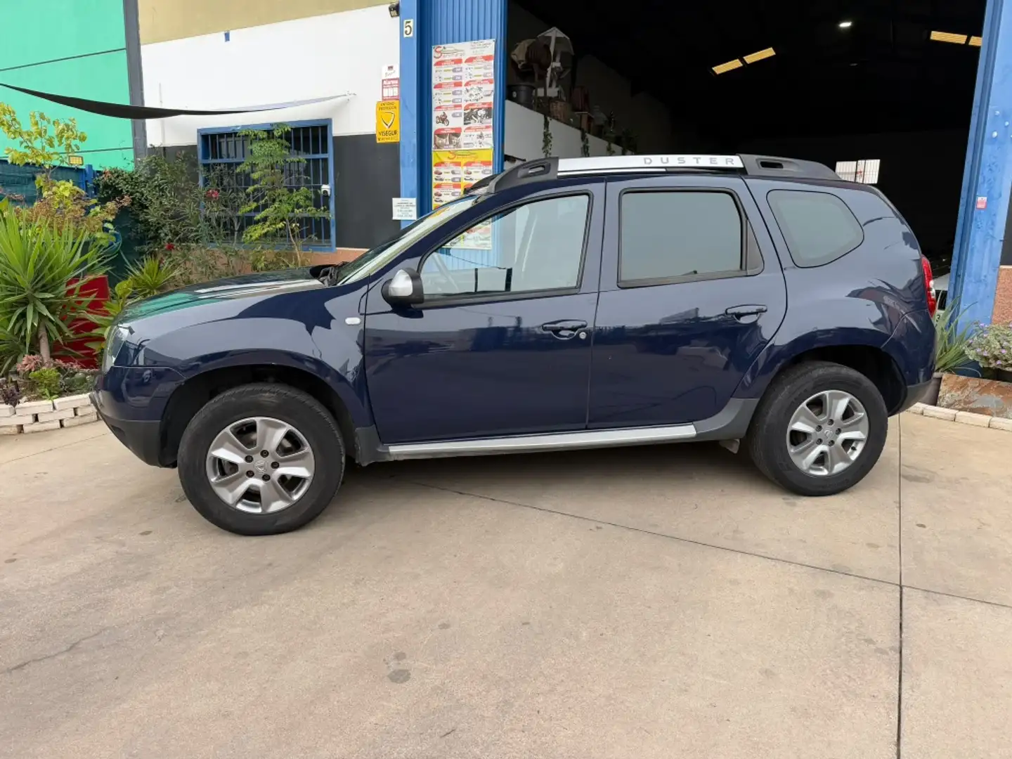 Dacia Duster 1.2 TCE Laureate 4x2 125 Azul - 2