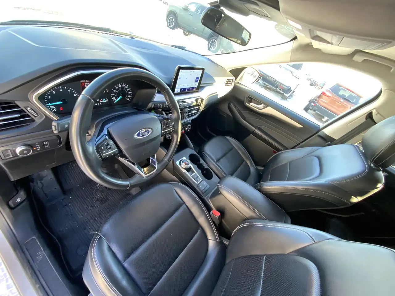 Ford Escape снимка Ford Escape