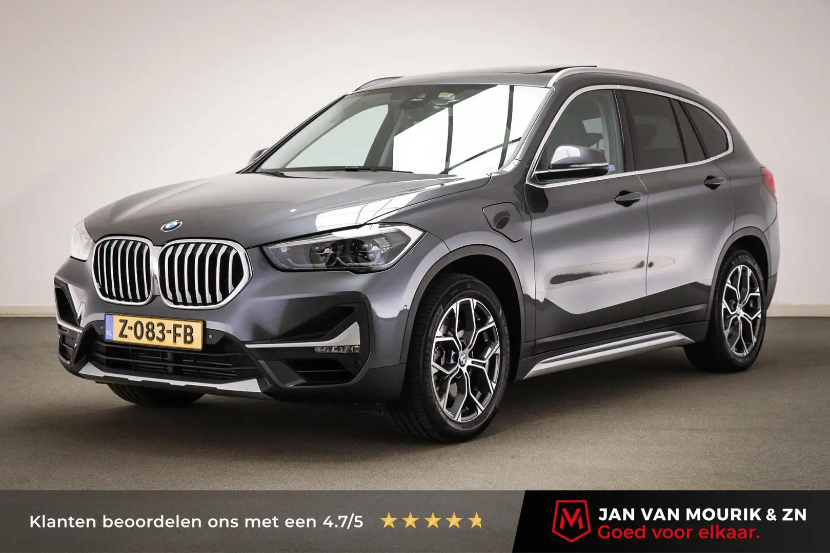 BMW X1 xDrive25e High Executive Edition | SAFETY / XLINE- Grijs - 1