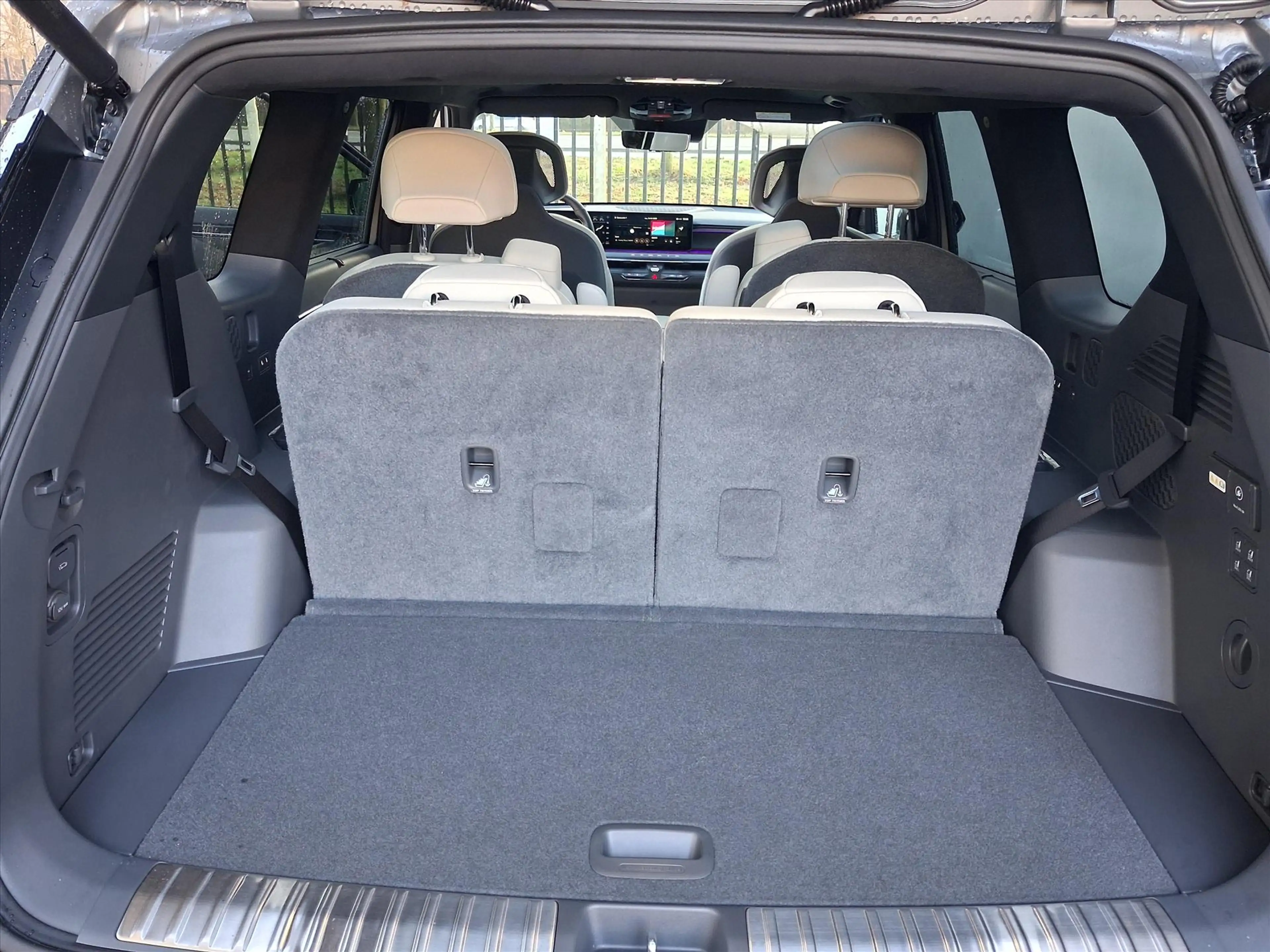 Kia EV9 99,8kWh 384pk AWD Dual Motor (6-zits) GT-Line — photo 26
