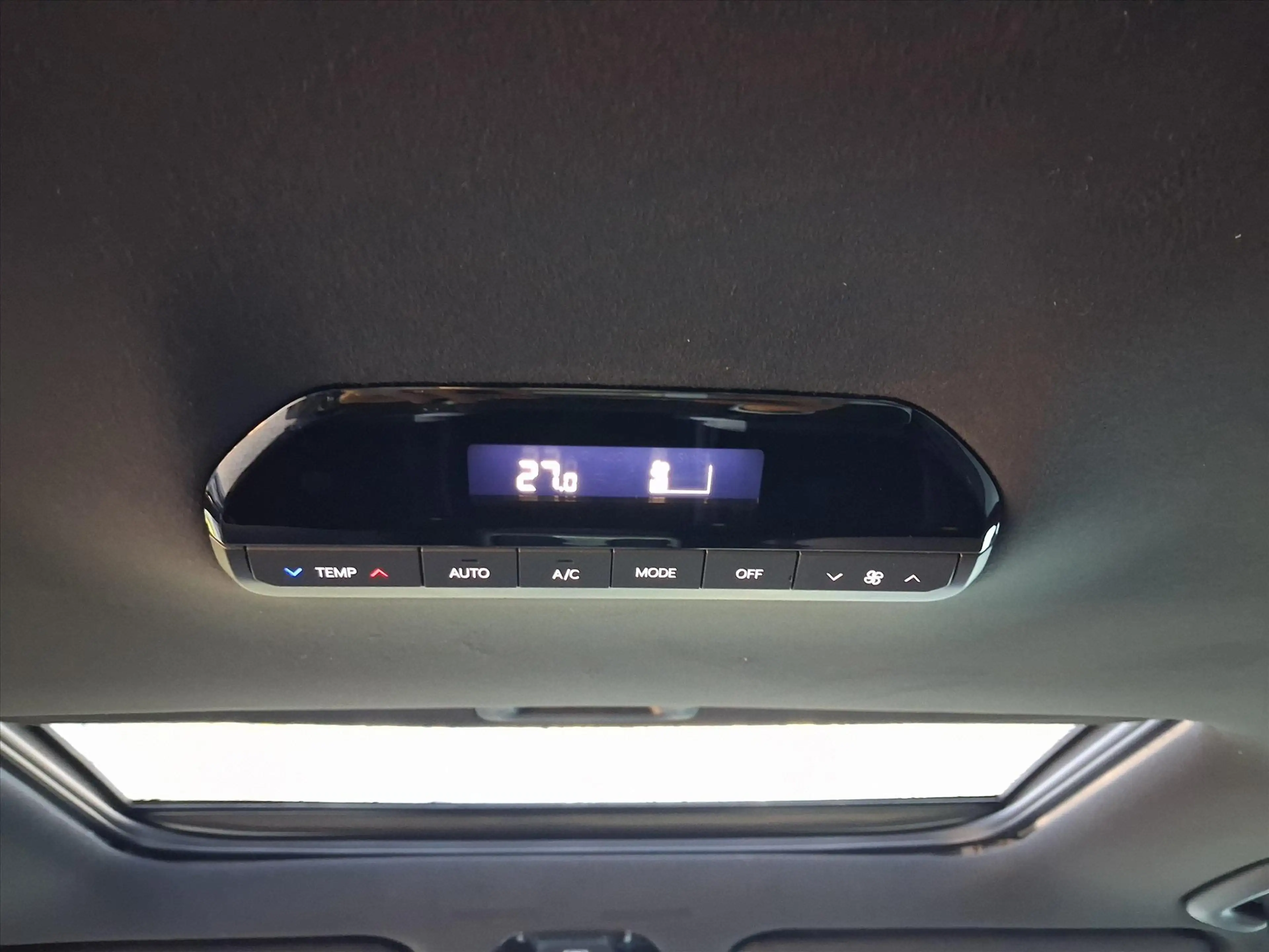 Kia EV9 99,8kWh 384pk AWD Dual Motor (6-zits) GT-Line — photo 18
