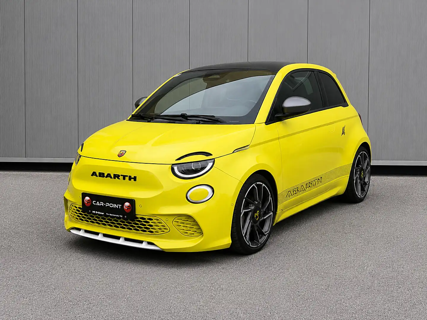 Abarth 500e Abarth 500 500e Scorpionissima 42kWh Gelb - 1