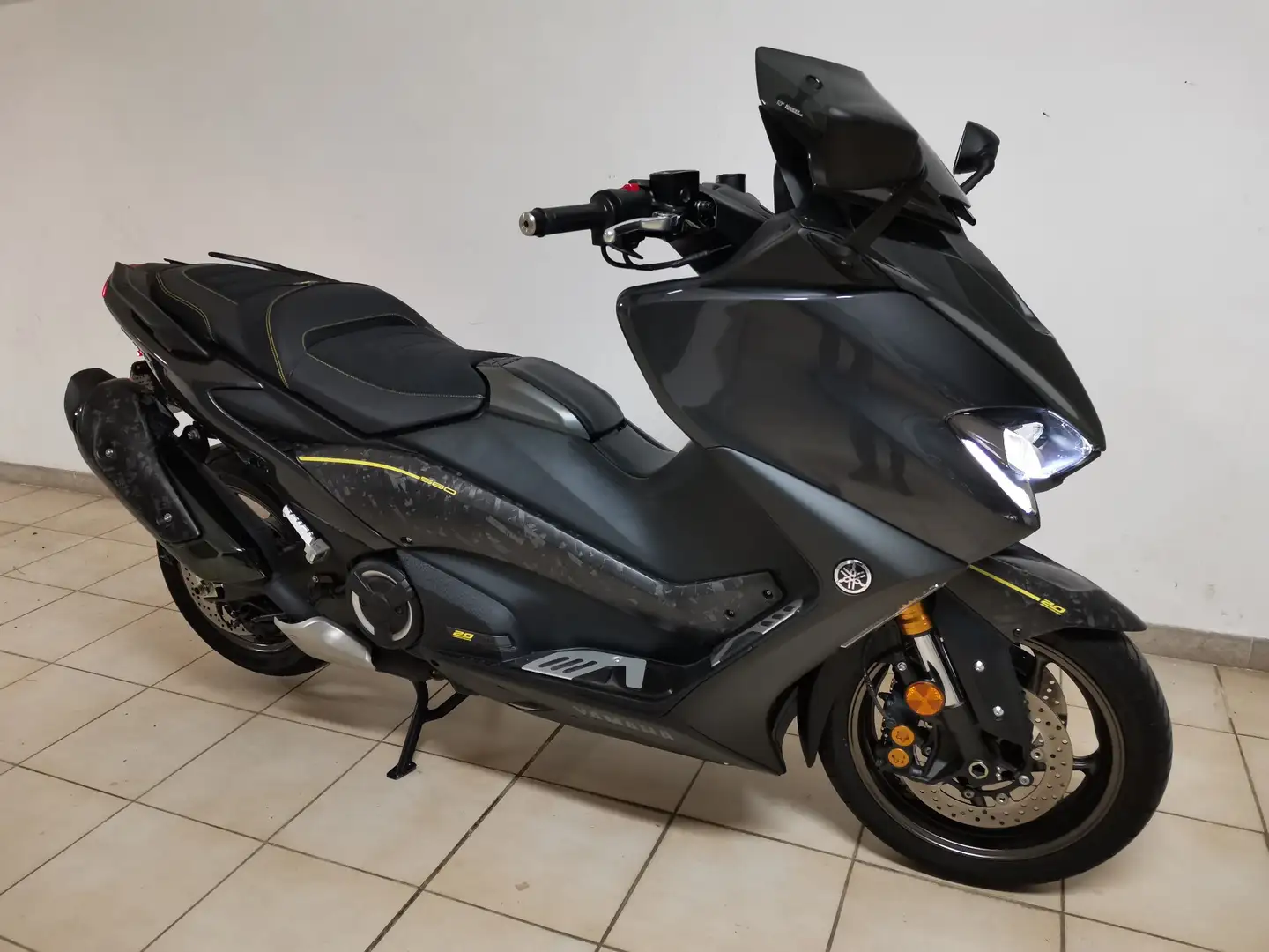 Yamaha TMAX 560 20Anniversario Nero - 2