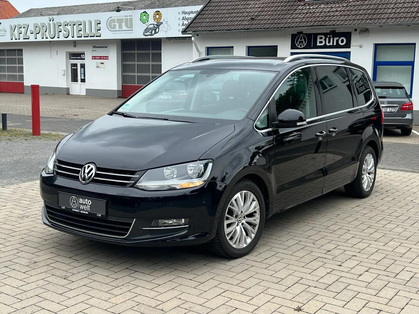 Volkswagen Sharan 2.0 TDI | DSG | Kamera | AHK | Panorama Zwart - 1