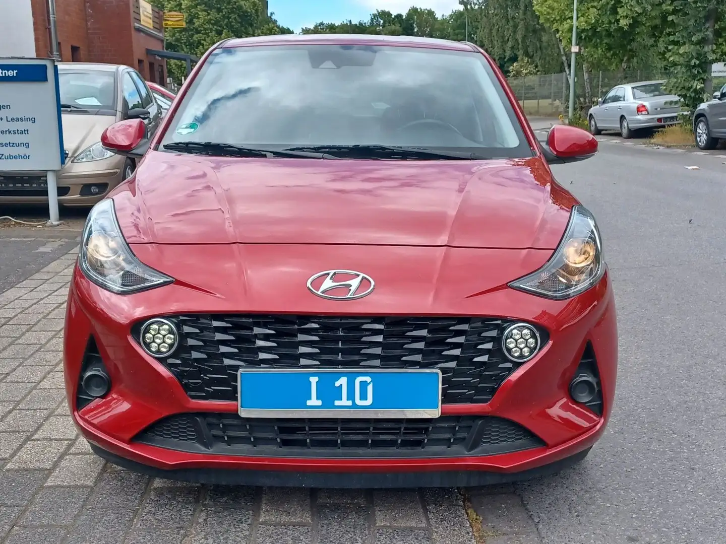 Hyundai i10 Edition 30 Rot - 2