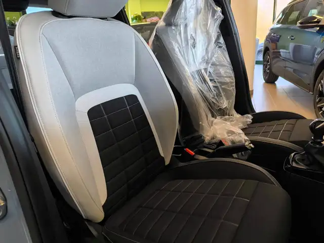 Citroen C3 view 14