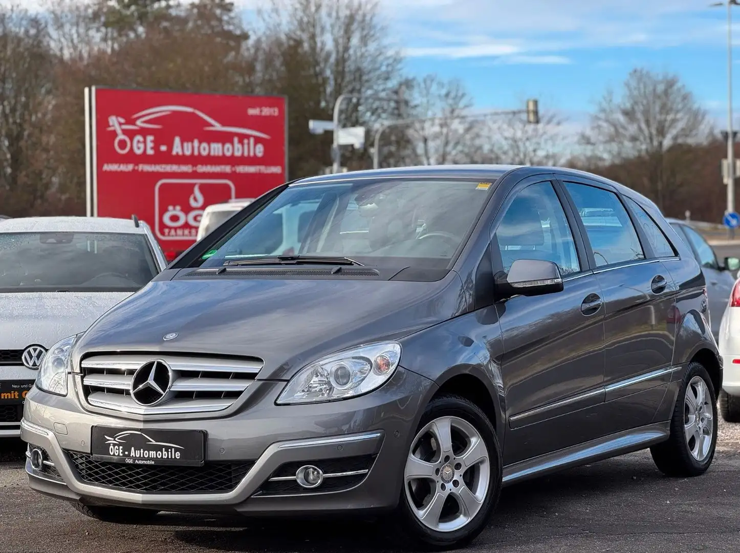 Mercedes-Benz B 180 B-Klasse Automatik/Navi/Sitzh. Gris - 1